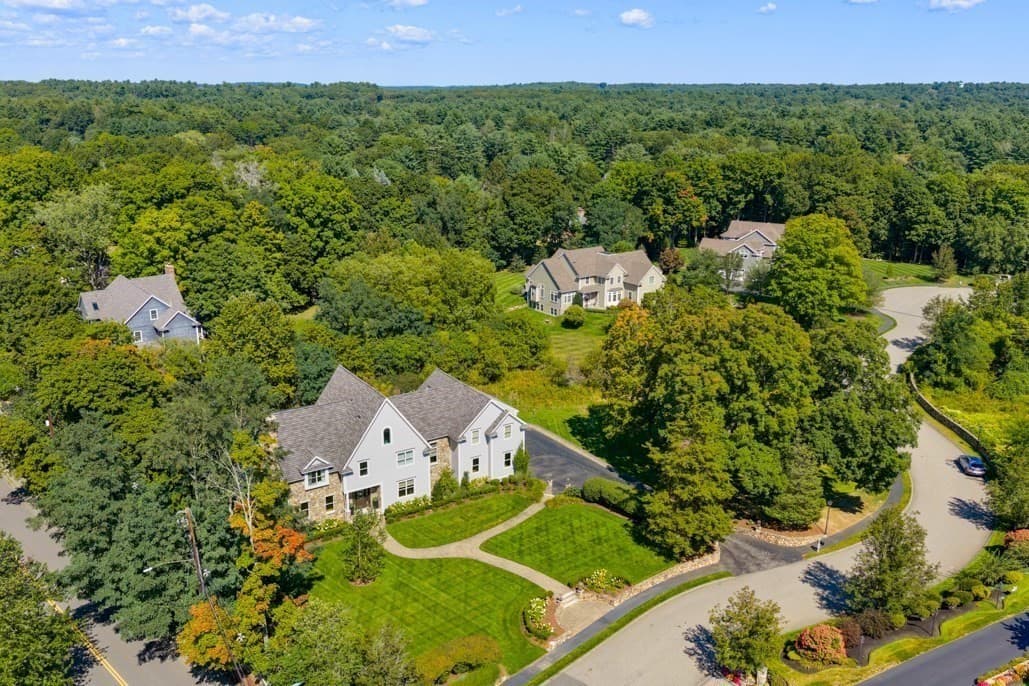 Single Family Residence at 4 Haywood Farm, Lynnfield MA 01940, Lynnfield, photo 4 of 42