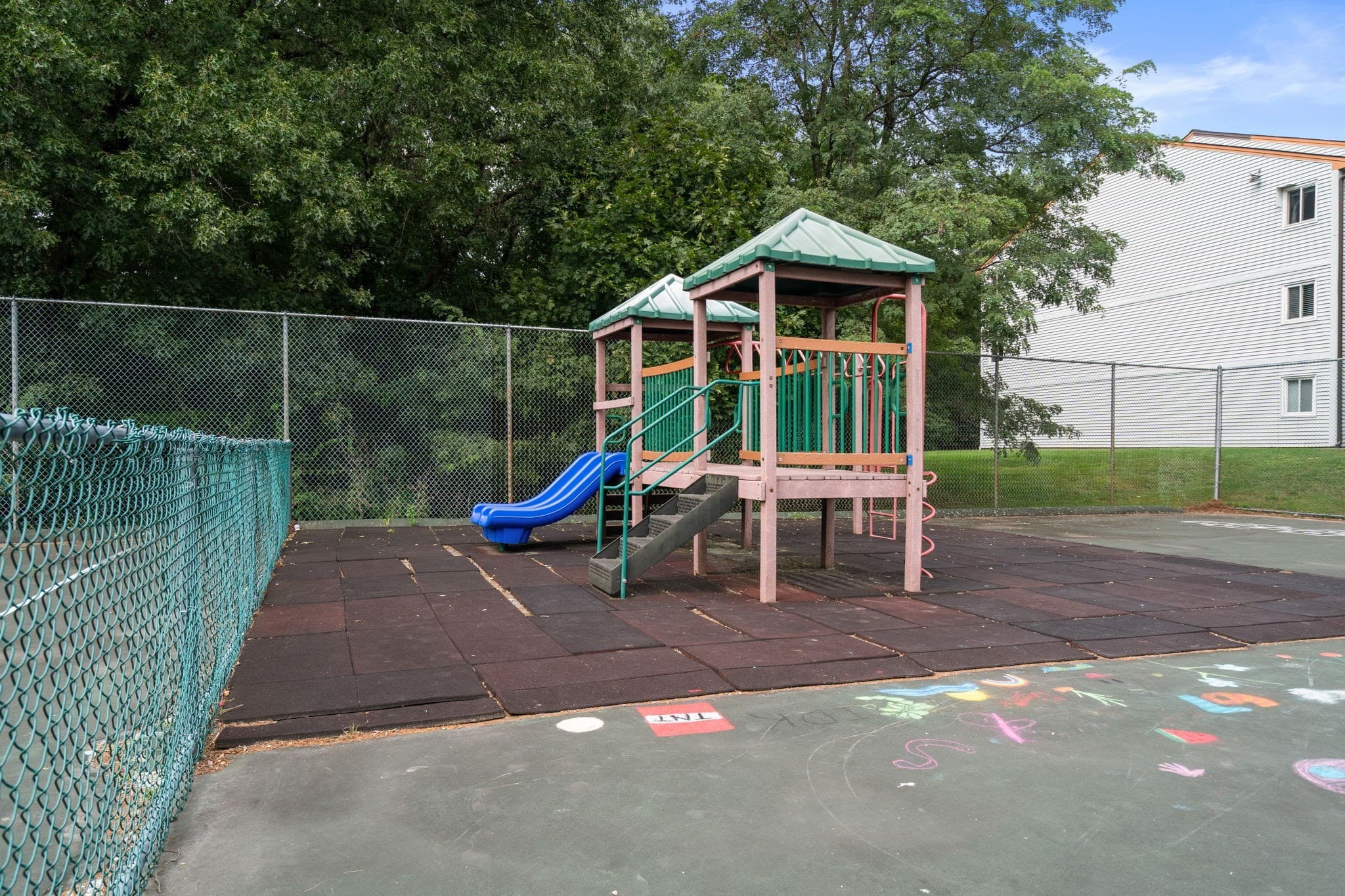Condominium at 1408 Franklin Crossing Rd # 1408, Franklin MA 02038, Franklin, photo 20 of 22