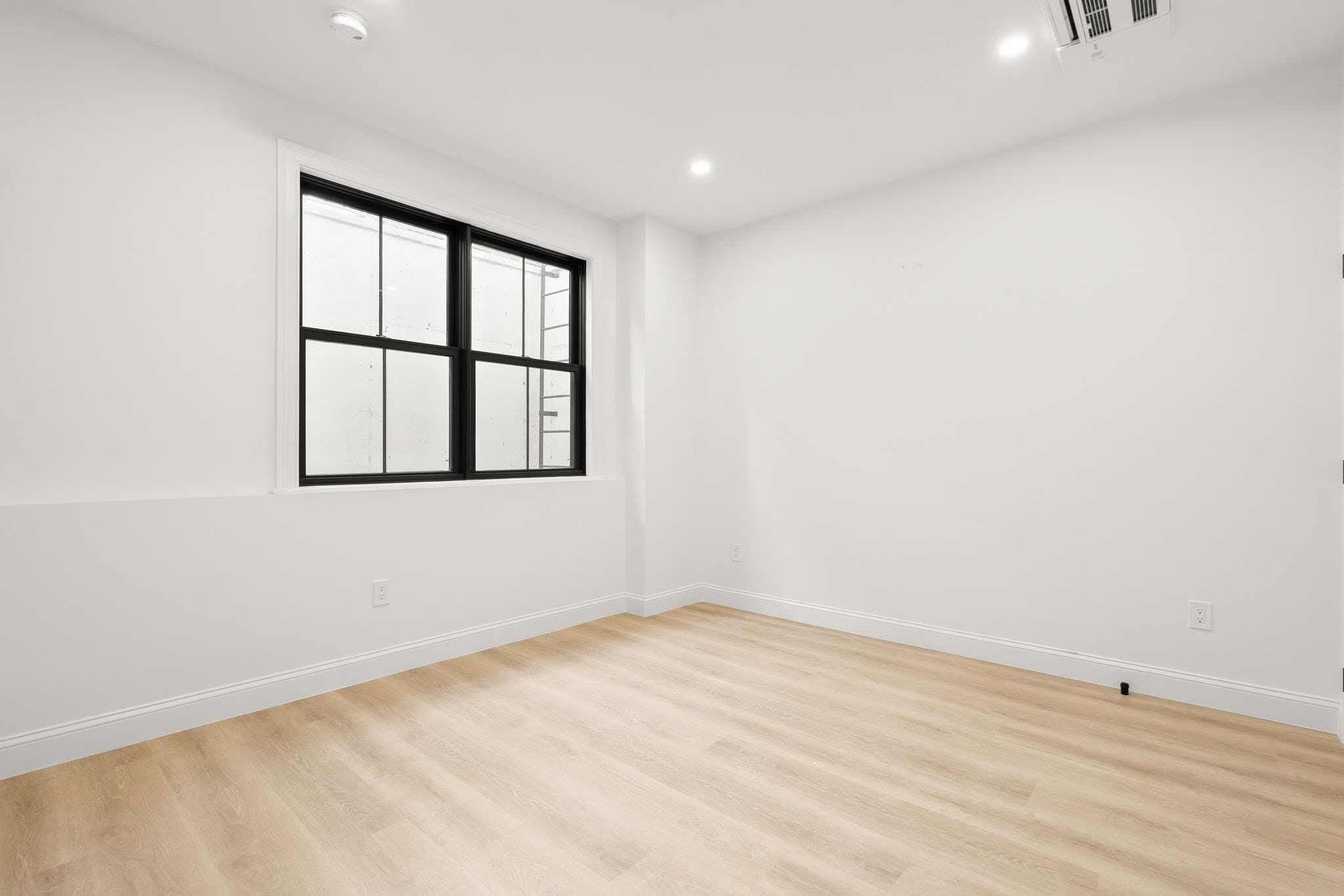 Condominium at 27 Shepard # 1, Boston MA 02135, photo 22 of 37