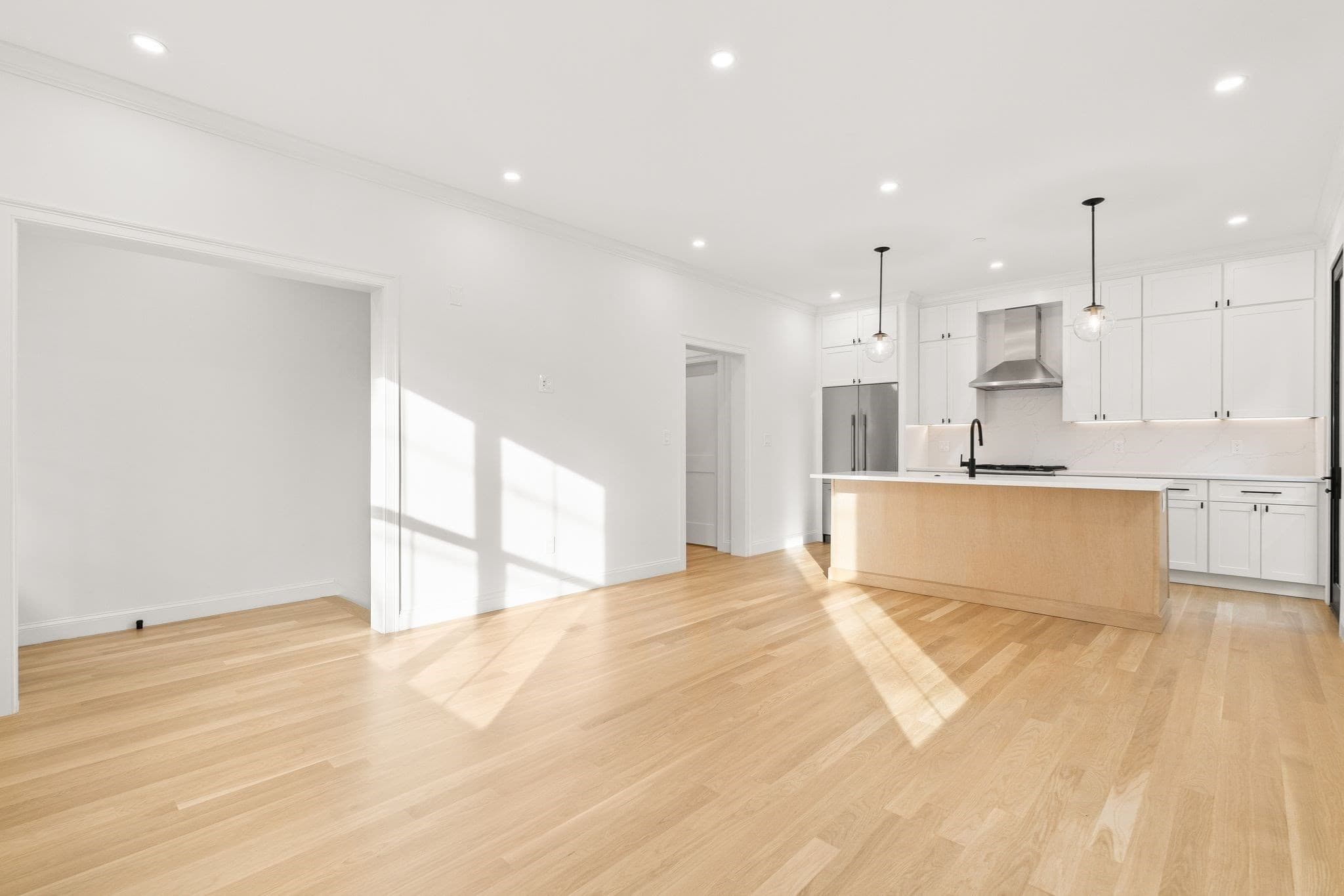 Condominium at 27 Shepard # 1, Boston MA 02135, photo 7 of 37