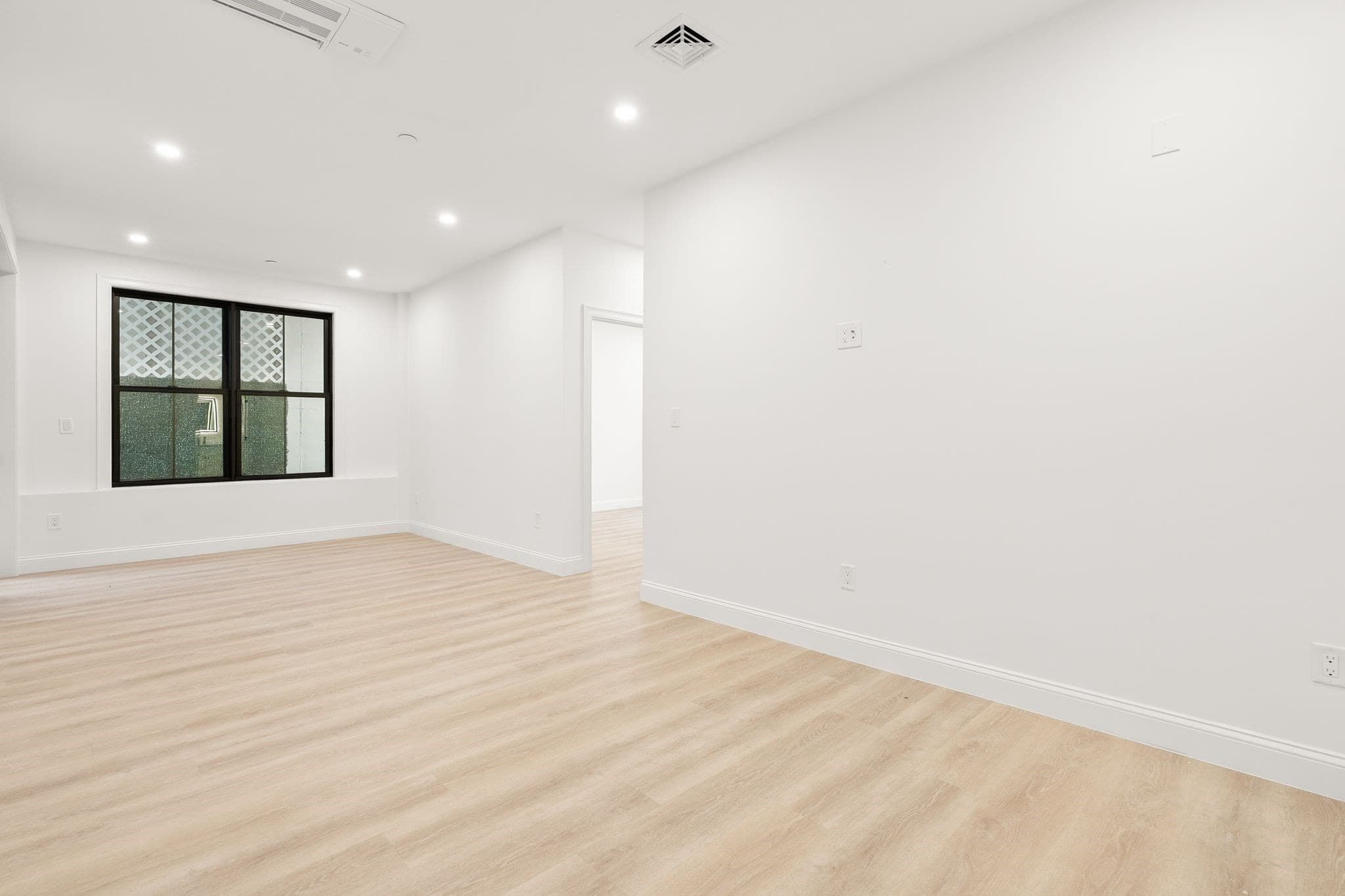 Condominium at 27 Shepard # 1, Boston MA 02135, photo 28 of 37