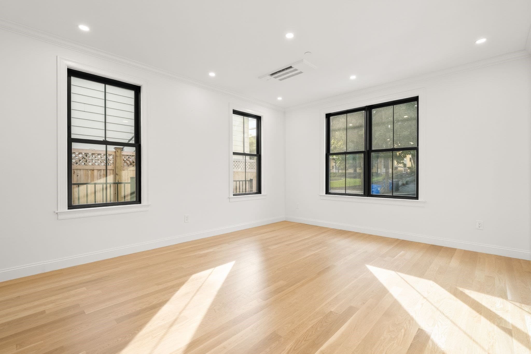 Condominium at 27 Shepard # 1, Boston MA 02135, photo 5 of 37