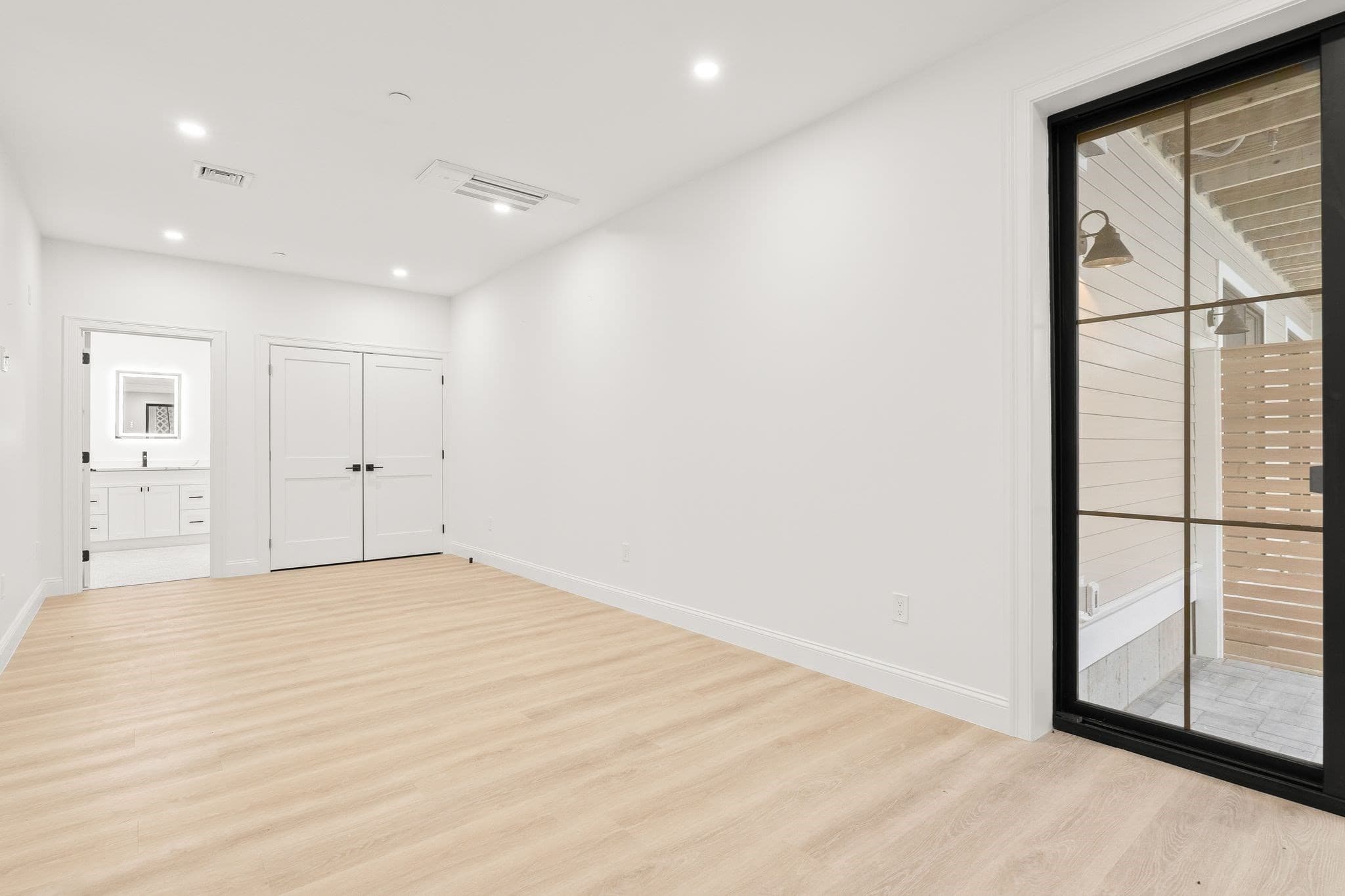 Condominium at 27 Shepard # 1, Boston MA 02135, photo 29 of 37
