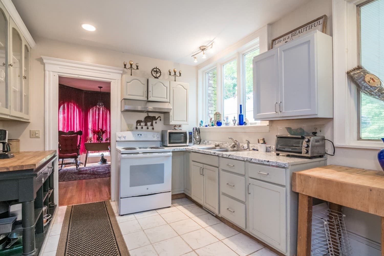 Single Family Residence at 31 South St, Bernardston MA 01337, photo 9 of 42