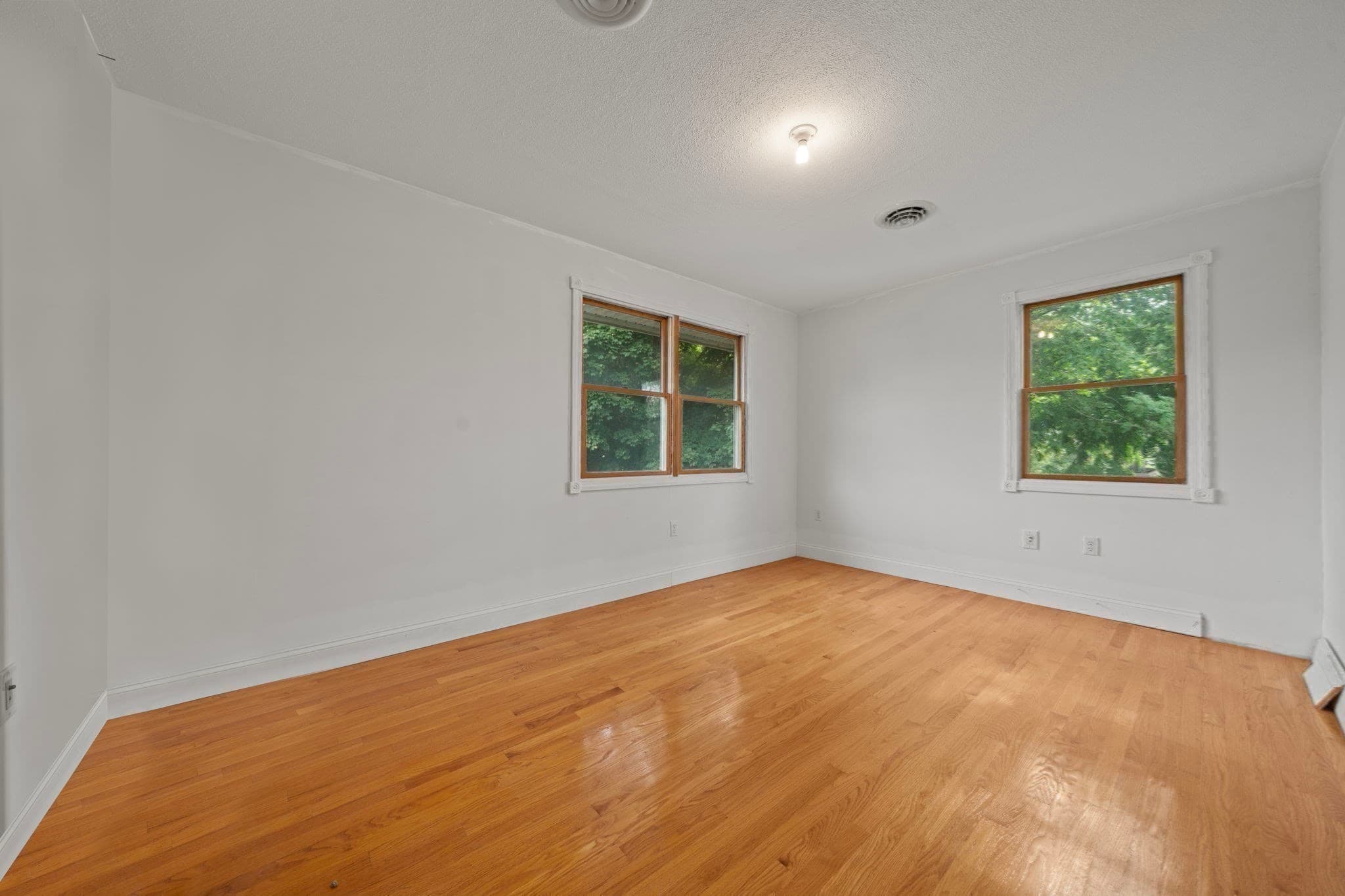 Single Family Residence at 119 Winn Street, Woburn MA 01801, Woburn, photo 22 of 35