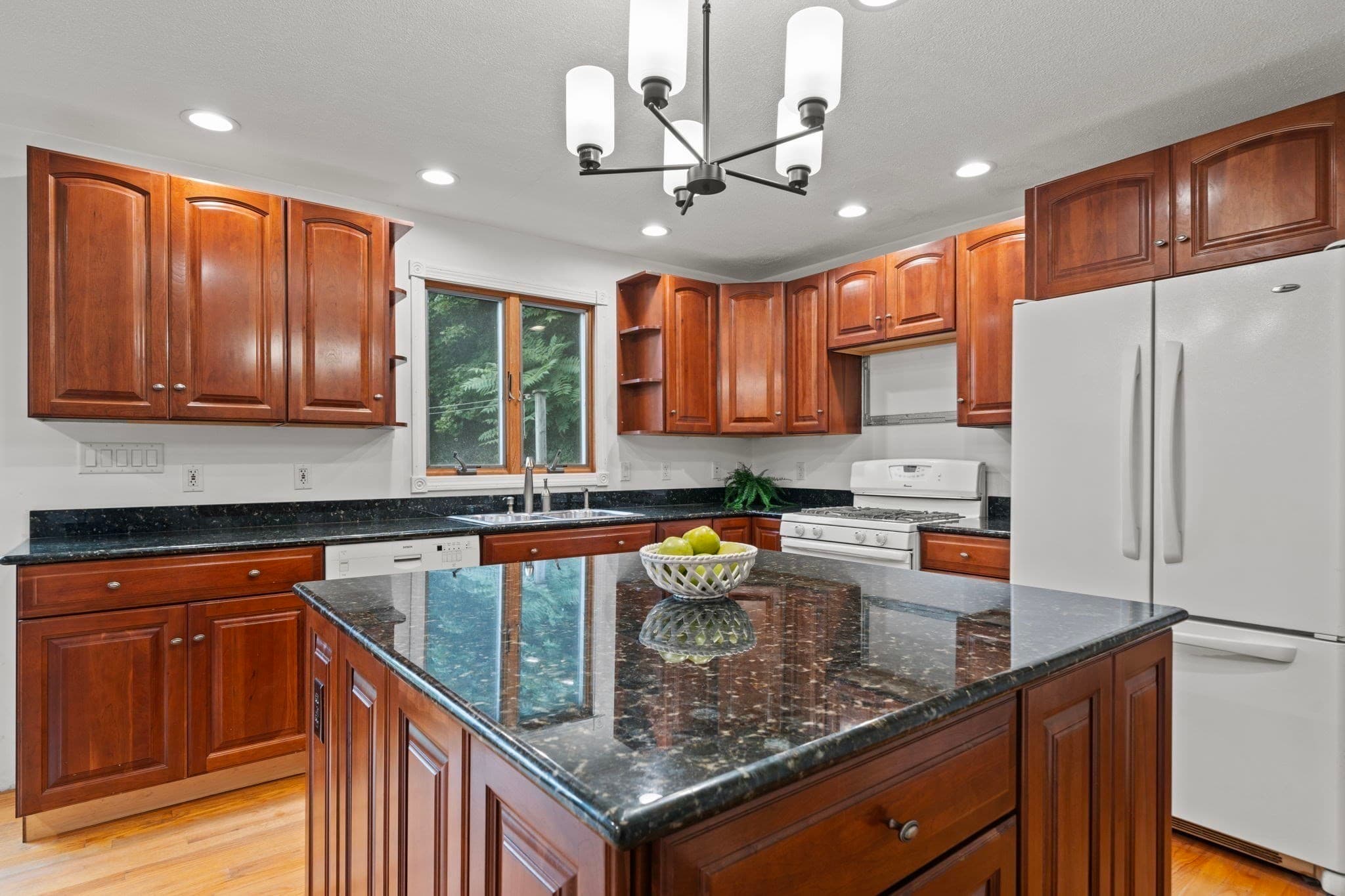 Single Family Residence at 119 Winn Street, Woburn MA 01801, Woburn, photo 14 of 35