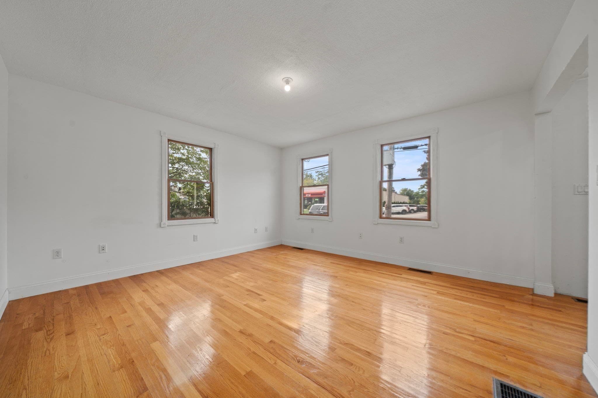 Single Family Residence at 119 Winn Street, Woburn MA 01801, Woburn, photo 21 of 35