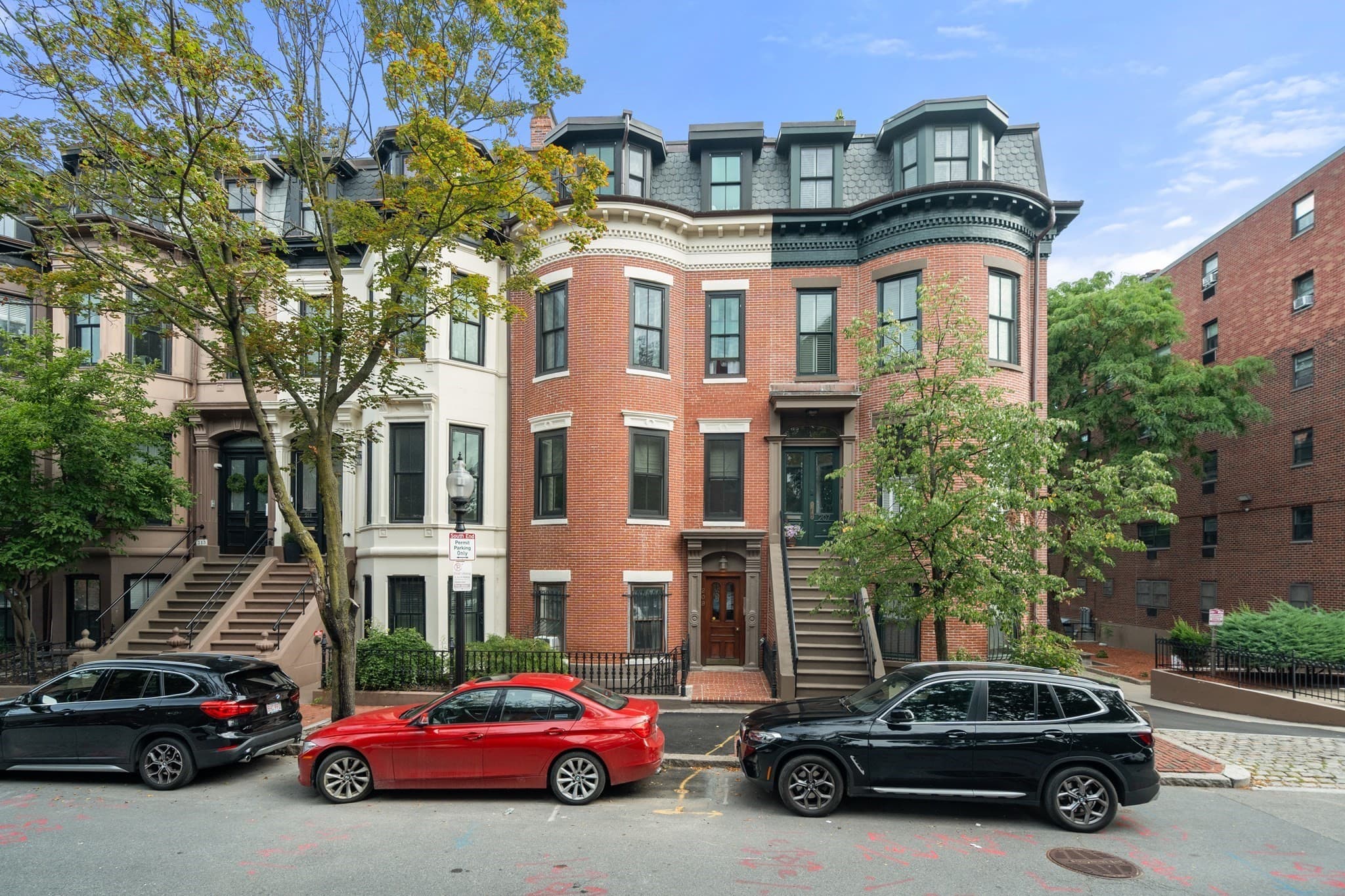 Condominium at 209 W Canton St # 3, Boston MA 02116, photo 2 of 23