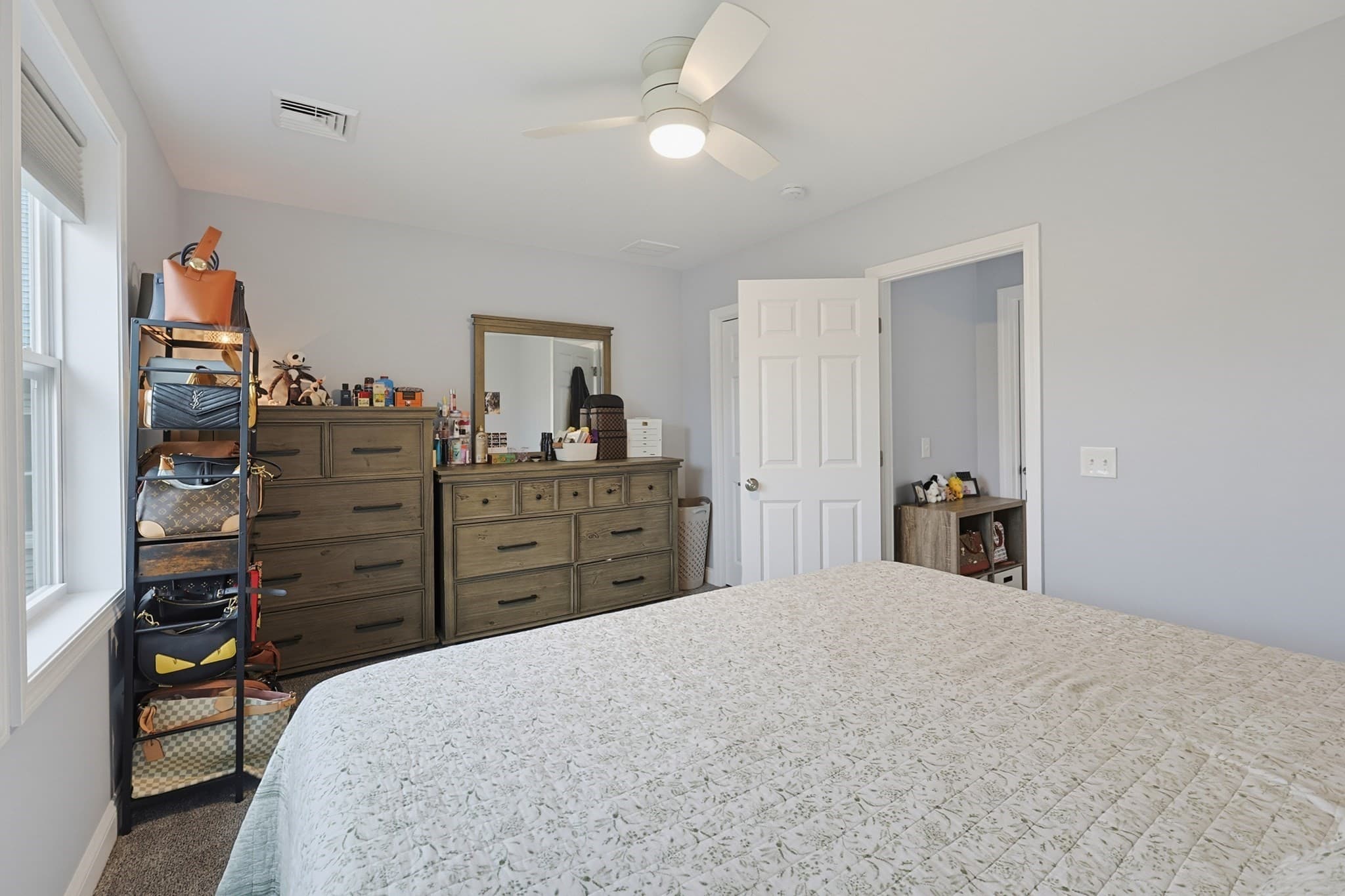 Single Family Residence at 96 Carter Ave, Pawtucket RI 02861, Pawtucket, photo 32 of 39