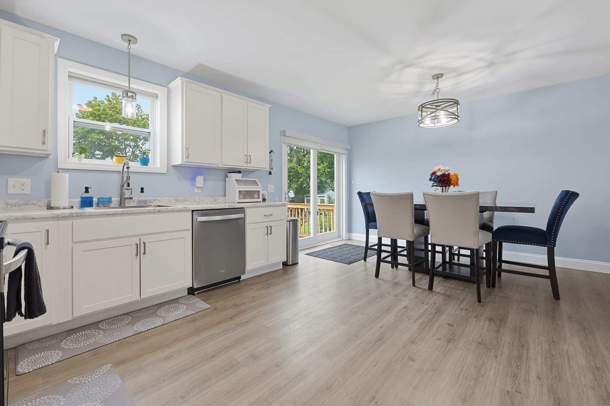Single Family Residence at 96 Carter Ave, Pawtucket RI 02861, Pawtucket, photo 9 of 39
