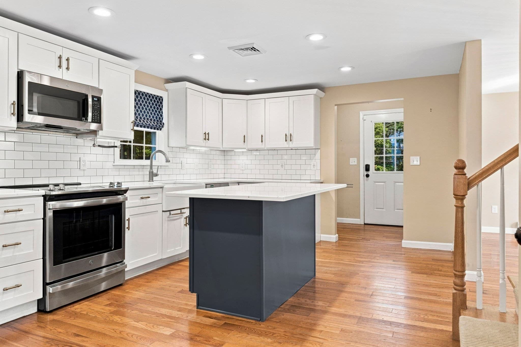 Single Family Residence at 77 Bardin St, Hanover MA 02339, Hanover, photo 4 of 30