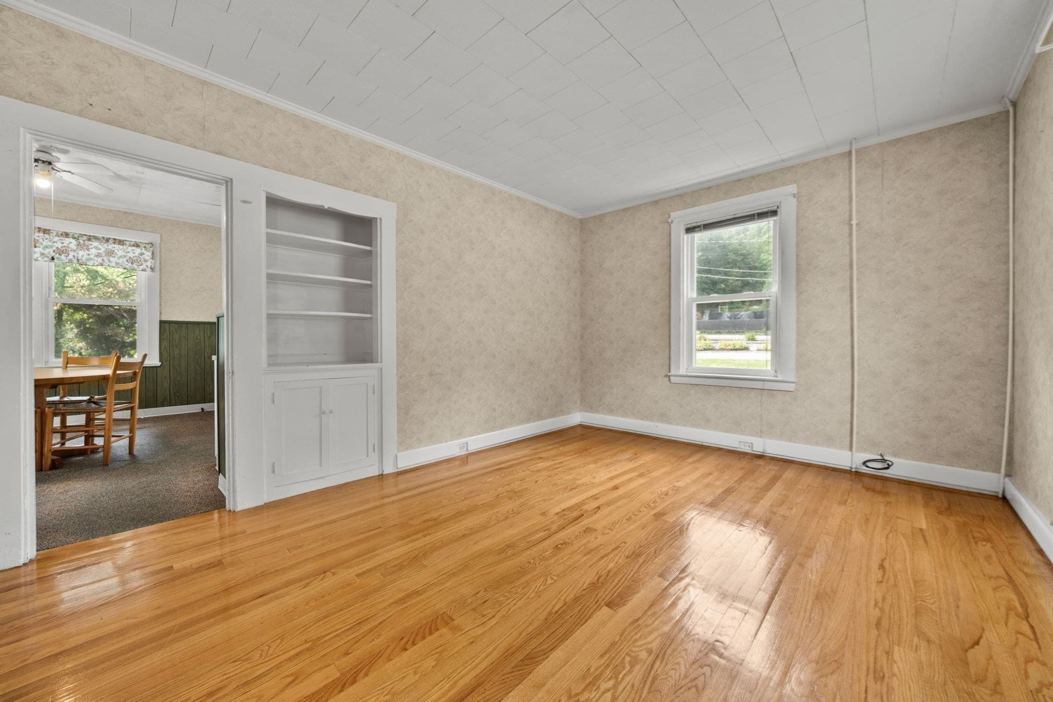 Single Family Residence at 76 Harrison Ave, Woburn MA 01801, Woburn, photo 9 of 34