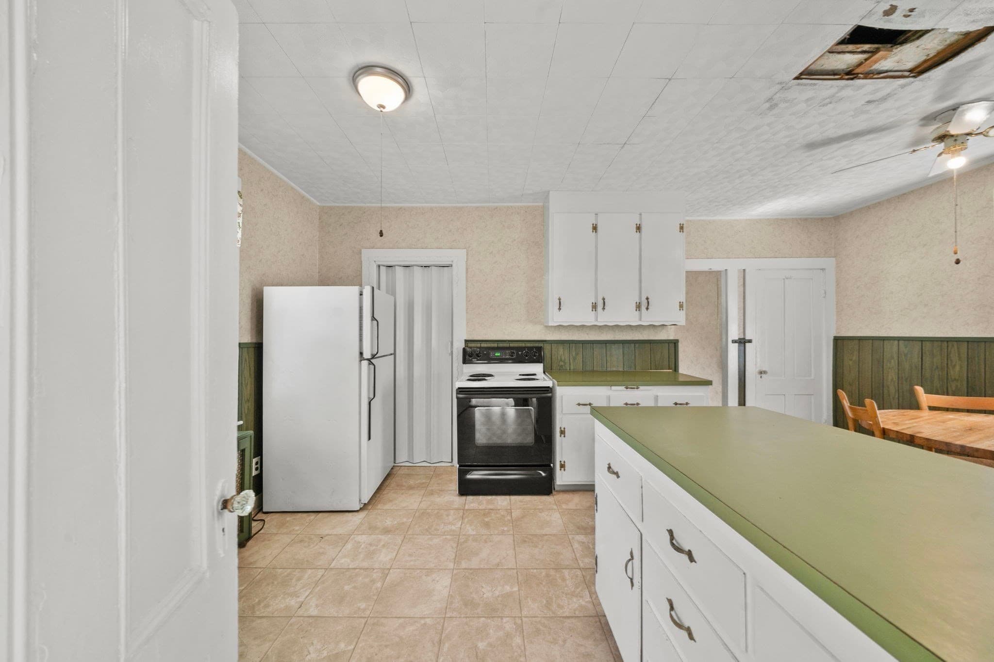 Single Family Residence at 76 Harrison Ave, Woburn MA 01801, Woburn, photo 14 of 34