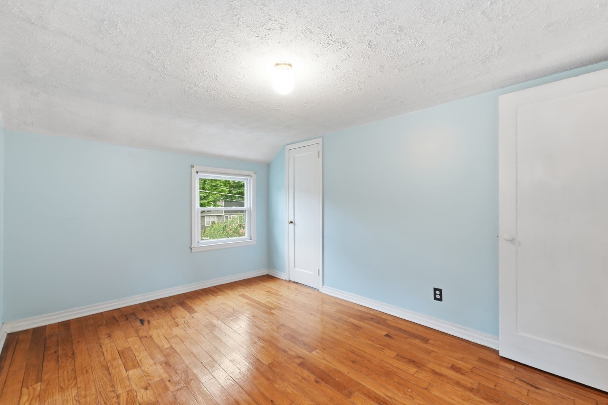 Single Family Residence at 76 Fenway Dr., Springfield MA 01119, Springfield, photo 28 of 42