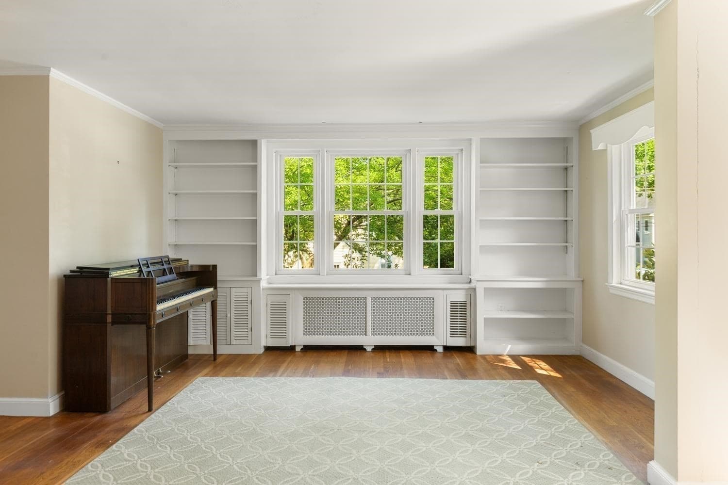 Single Family Residence at 159 Howard Street, Reading MA 01867, Reading, photo 8 of 26