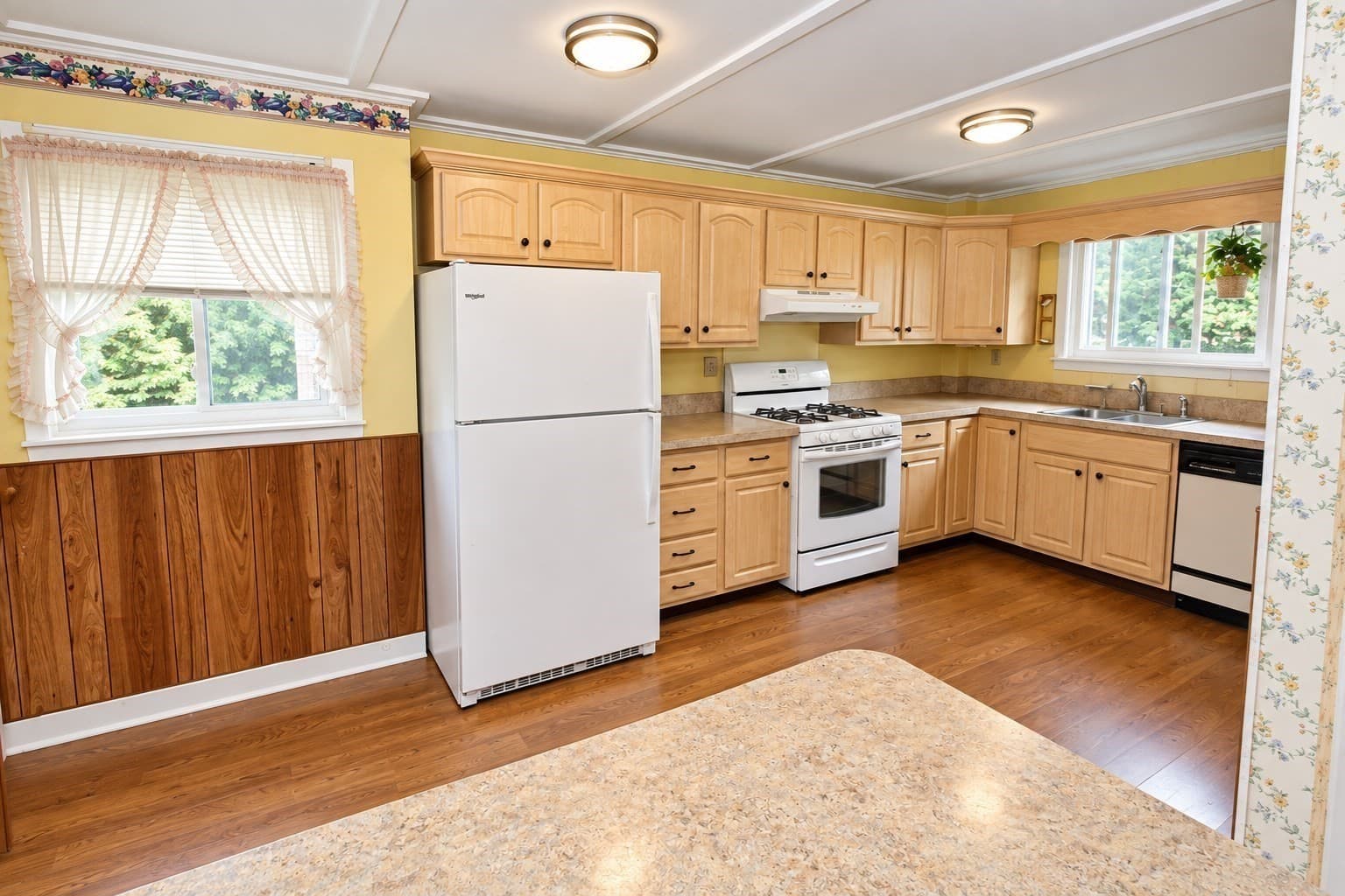 Single Family Residence at 13 Fremont Place, Lynn MA 01902, Lynn, photo 7 of 35