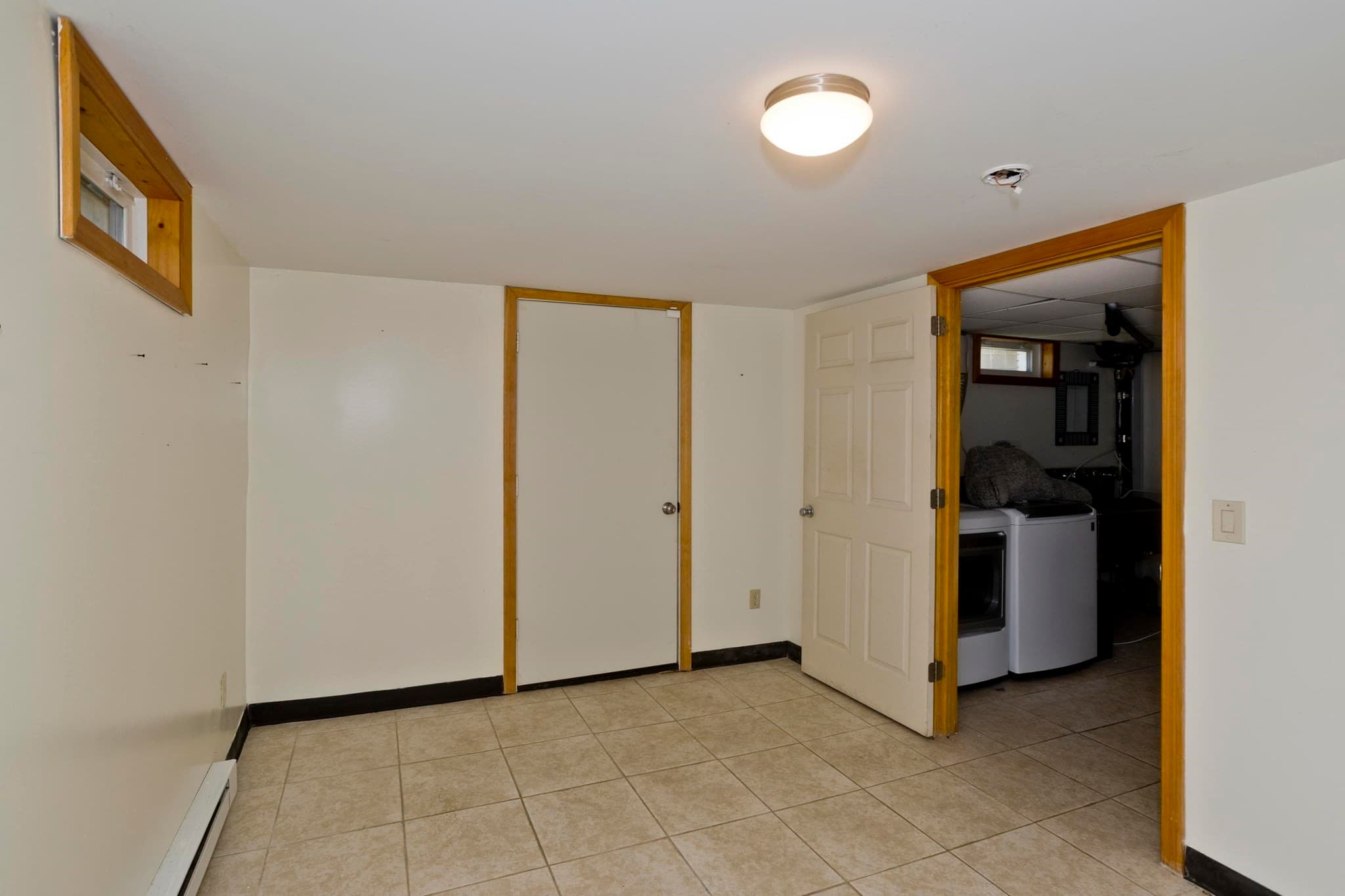 Single Family Residence at 115 Blanchwood Ave, Chicopee MA 01013, photo 21 of 29
