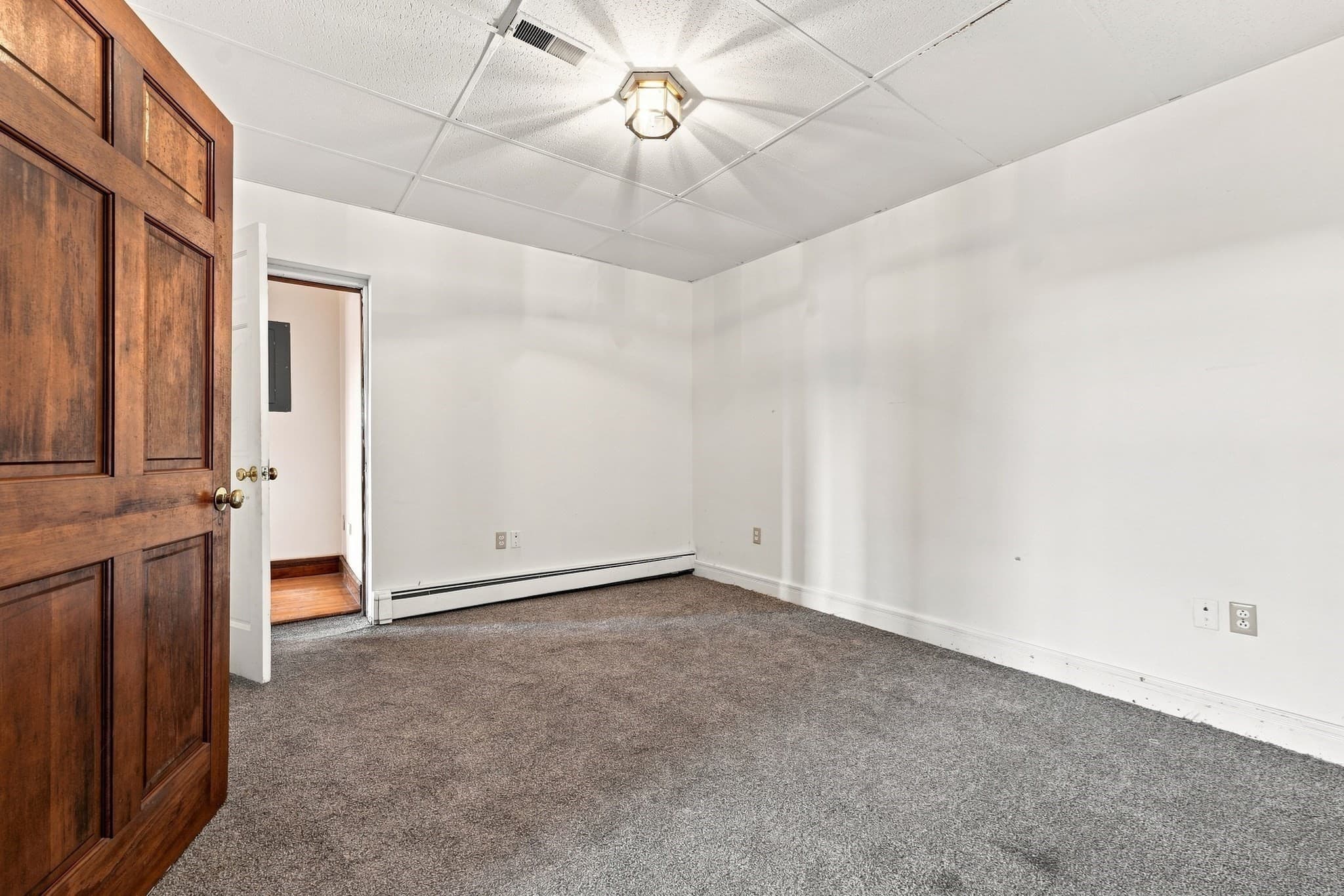 Single Family Residence at 8 Bayberry Ln, Millbury MA 01527, Millbury, photo 29 of 42