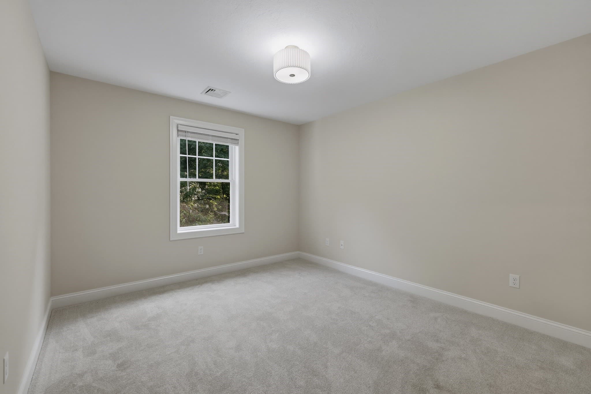 Condominium at 16 Gunn Rd. Ext # B, Southampton MA 01073, Southampton, photo 23 of 34