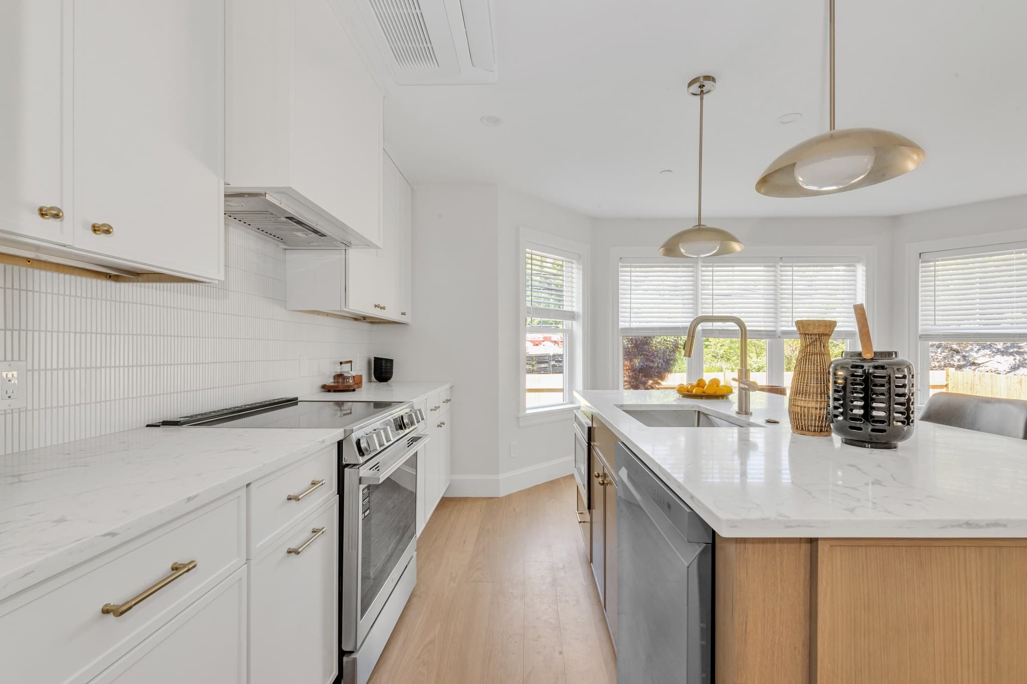 Condominium at 3915 Washington Street # 2, Boston MA 02131, Boston, photo 20 of 27