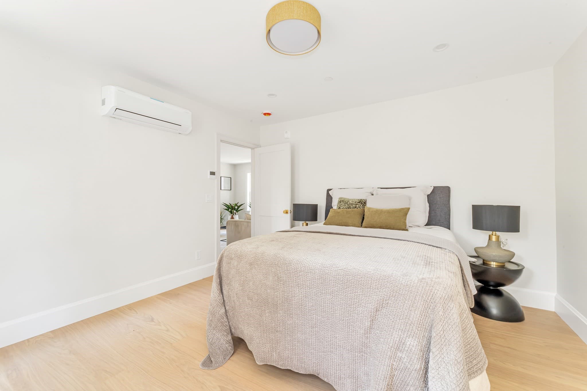 Condominium at 3915 Washington Street # 2, Boston MA 02131, Boston, photo 25 of 27