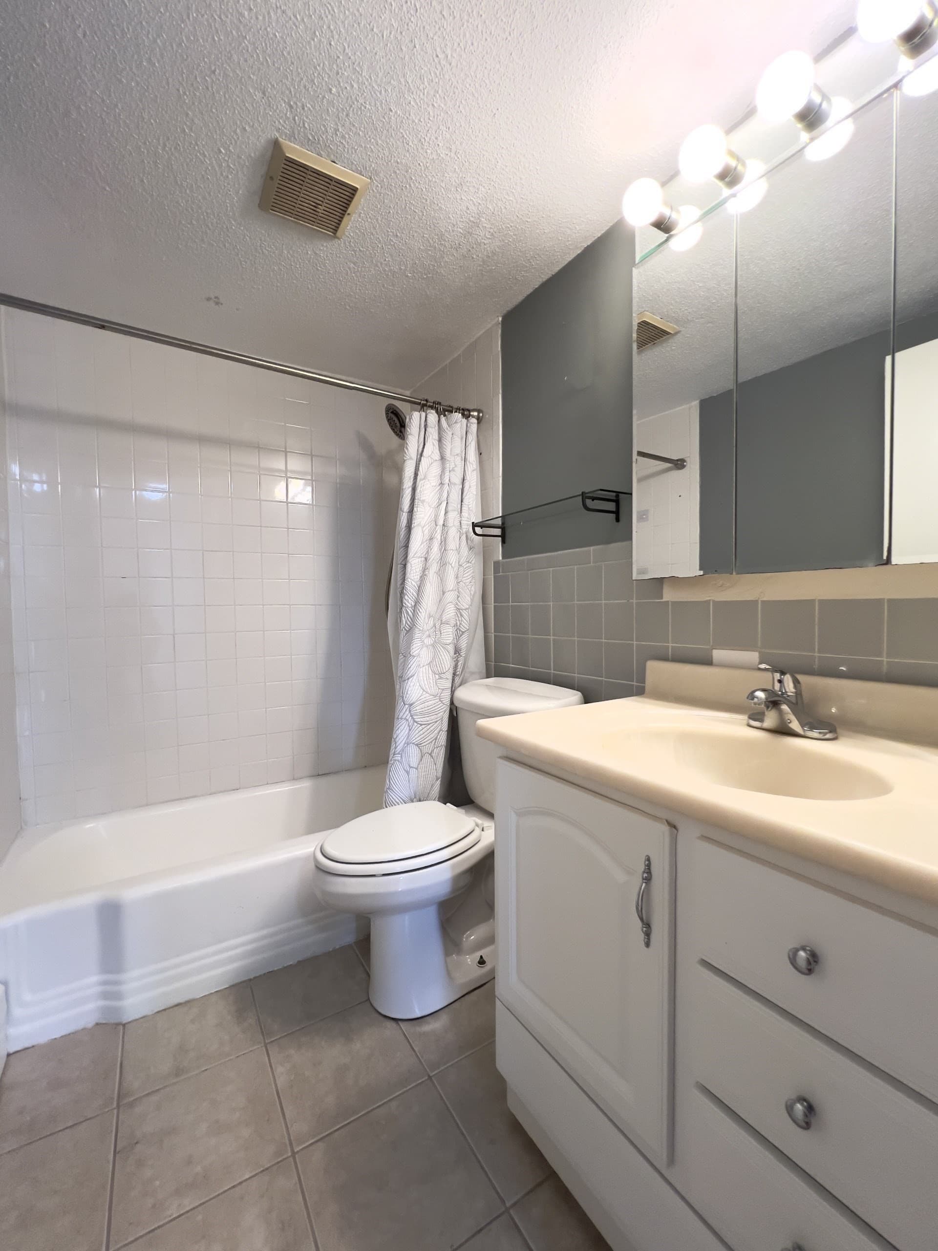 Condominium at 36 Bellvista Rd # 45, Boston MA 02135, photo 7 of 20