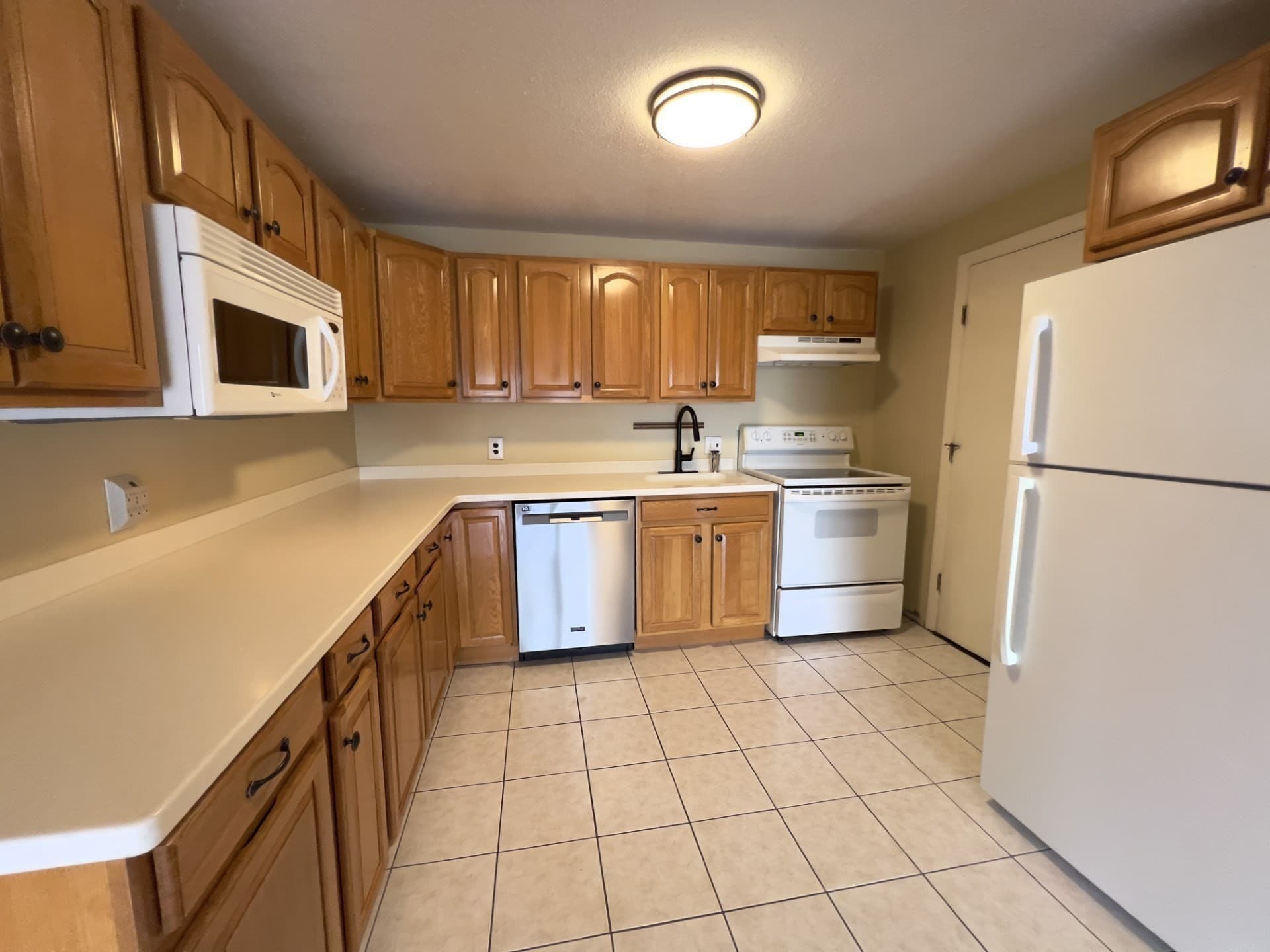 Condominium at 36 Bellvista Rd # 45, Boston MA 02135, photo 3 of 20