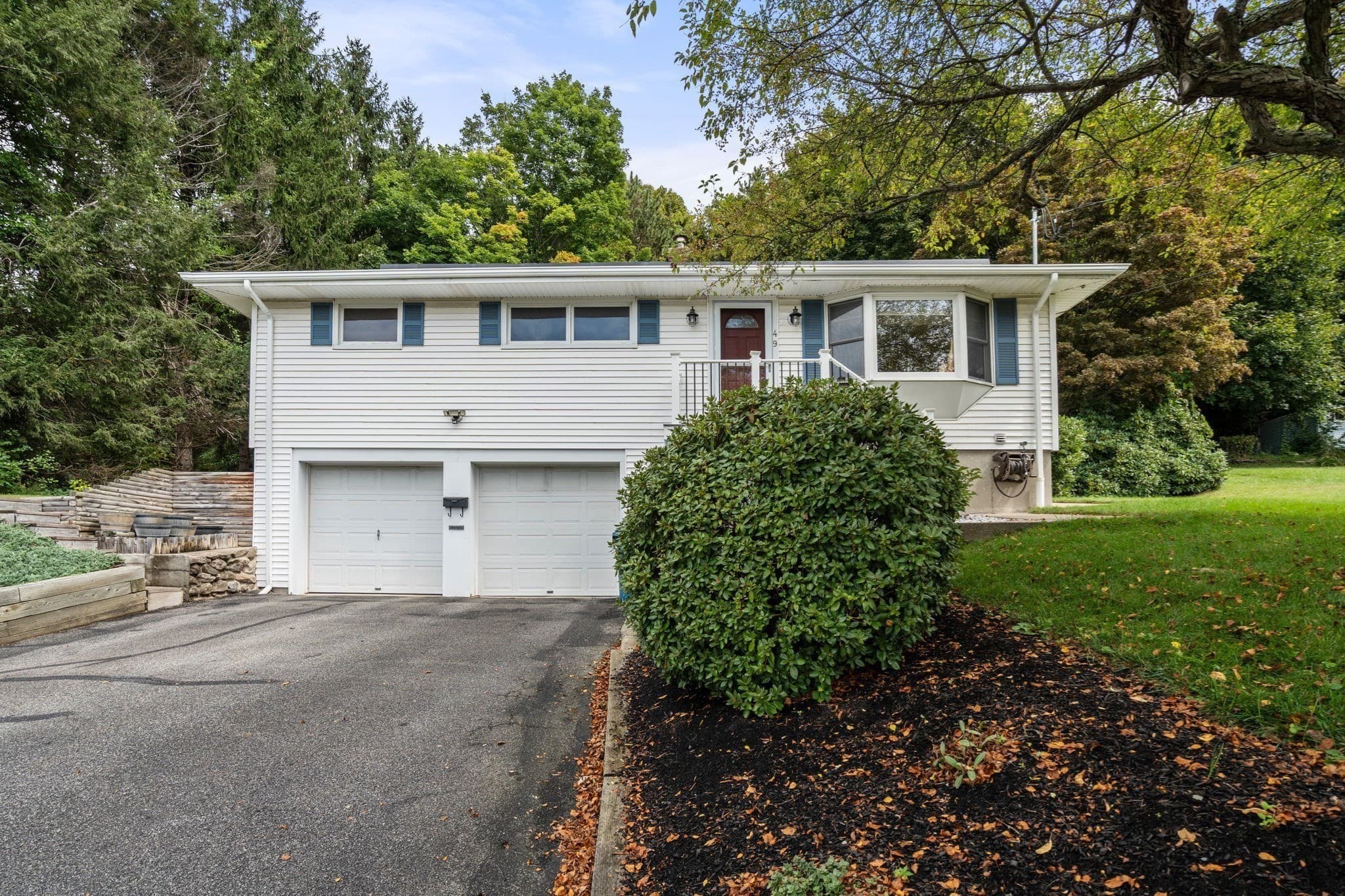 Single Family Residence at 49 Elmwood St, Auburn MA 01501, Auburn, photo 2 of 22