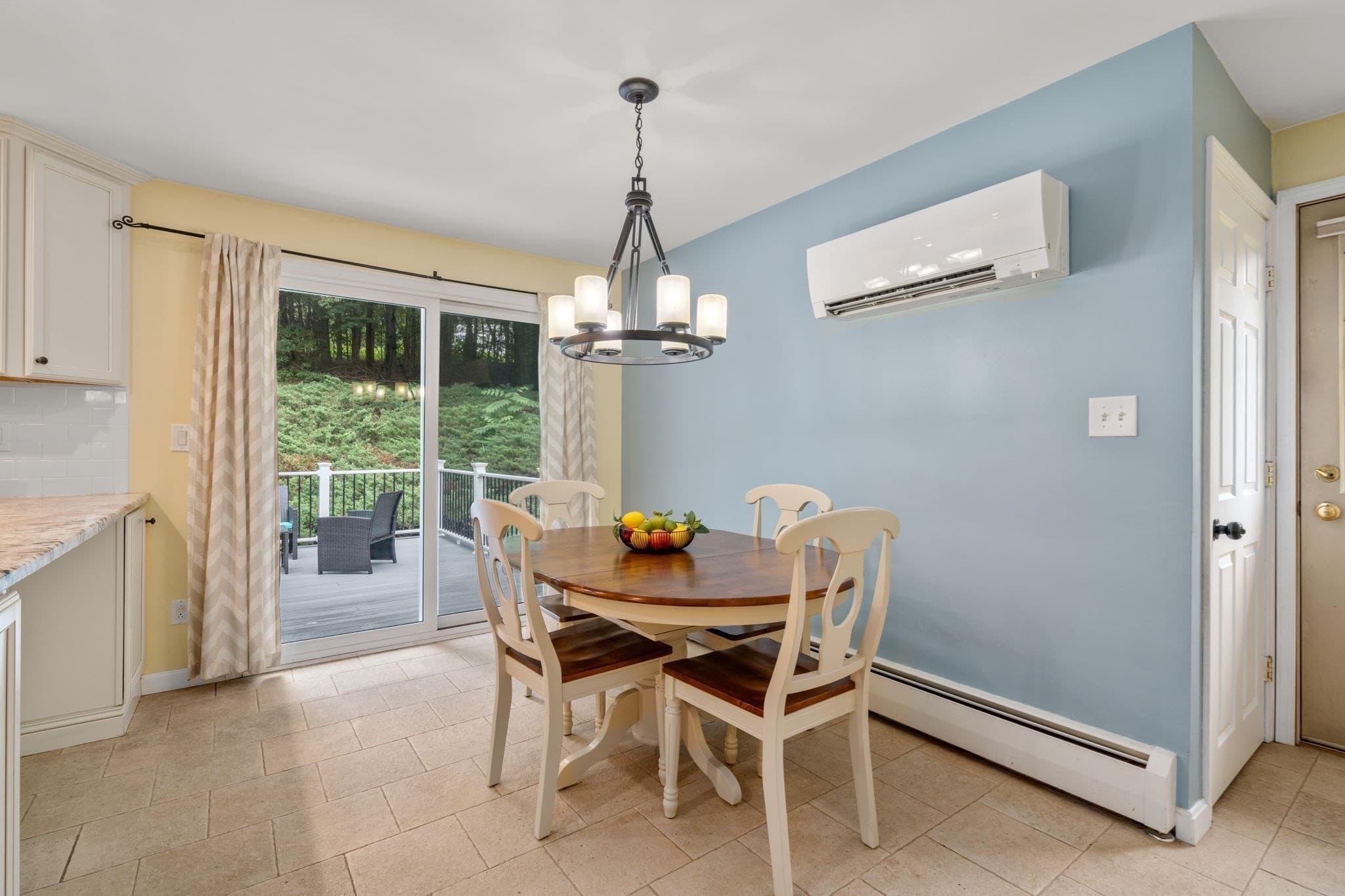 Single Family Residence at 49 Elmwood St, Auburn MA 01501, Auburn, photo 6 of 22
