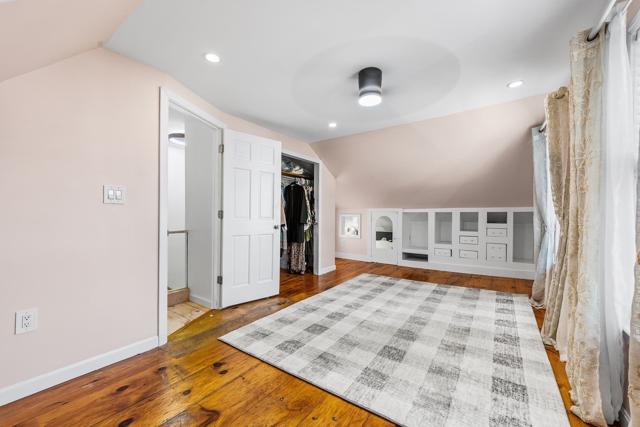 Single Family Residence at 294 Eastern Ave, Lynn MA 01902, Lynn, photo 23 of 39
