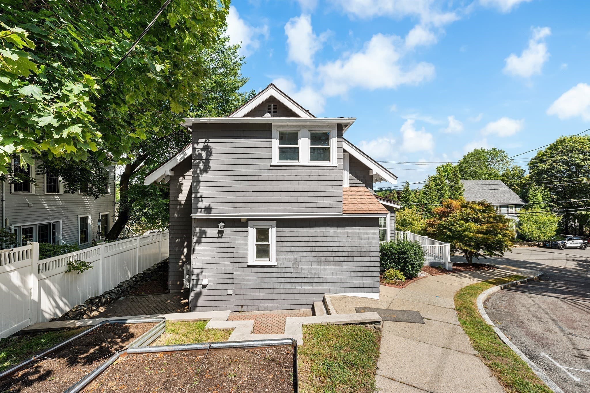 Single Family Residence at 106 Paul Revere Rd, Arlington MA 02476, Arlington, photo 32 of 33