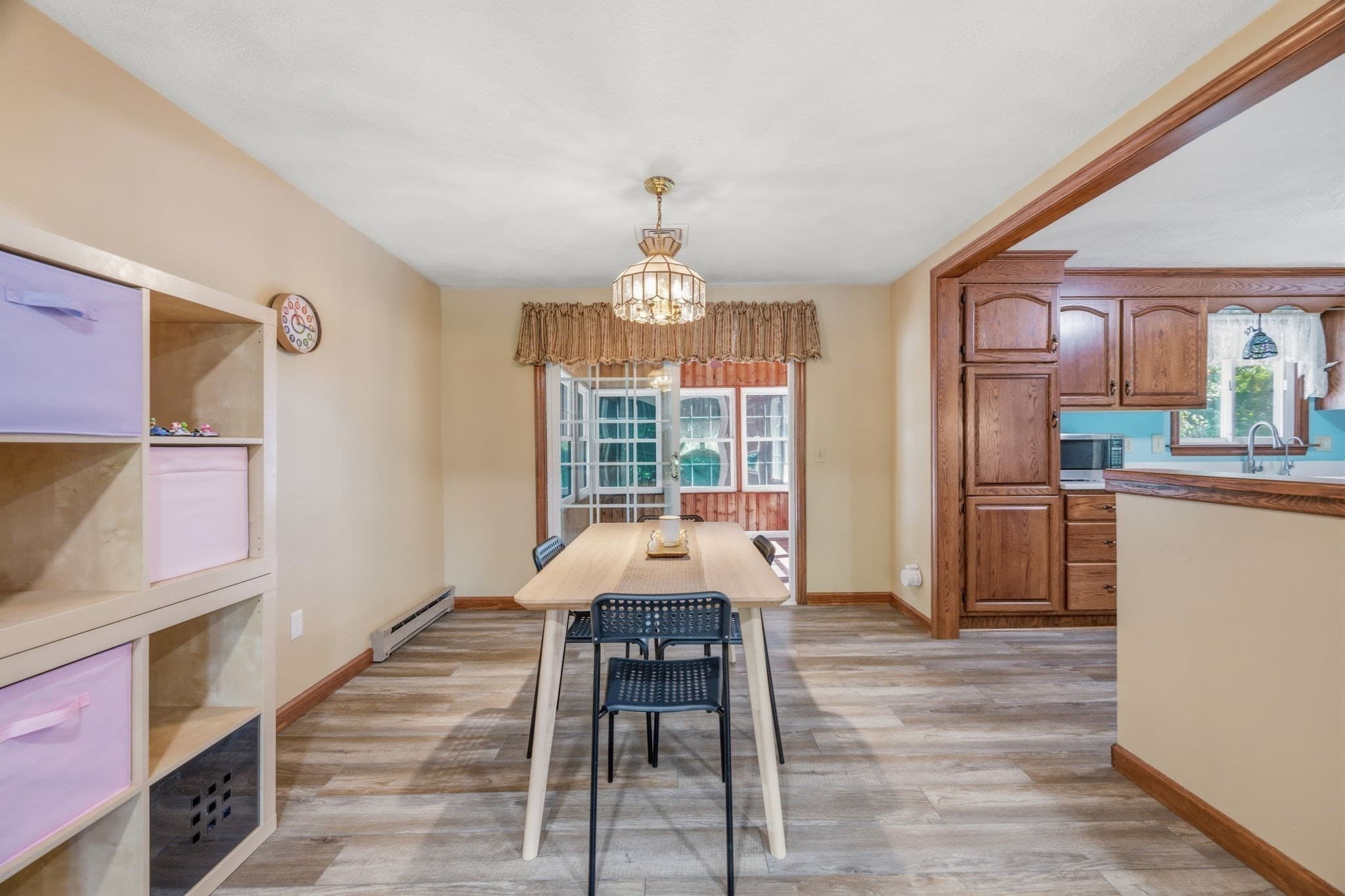 Single Family Residence at 25 Oak Ridge Way, Shrewsbury MA 01545, Shrewsbury, photo 7 of 35