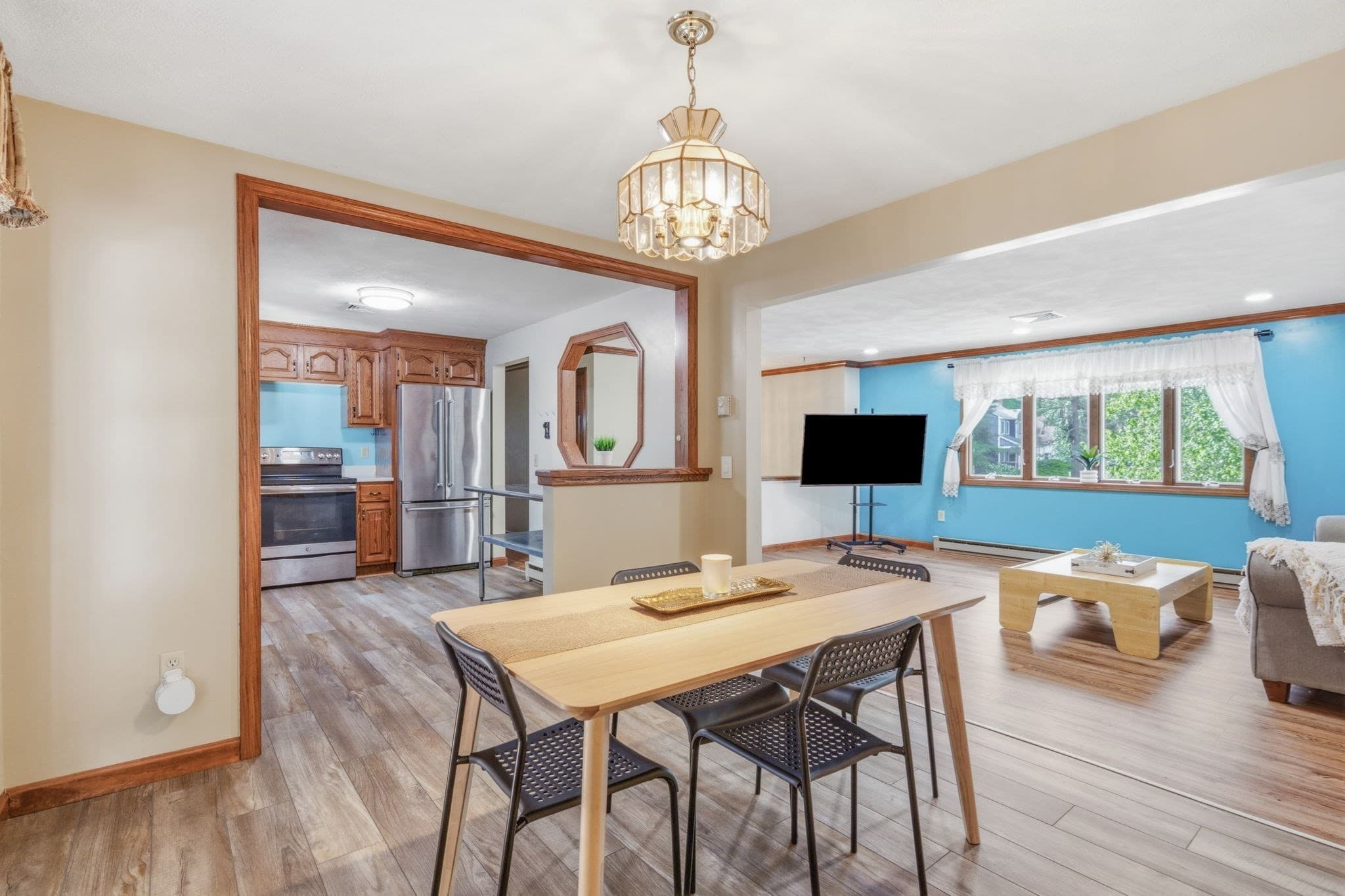 Single Family Residence at 25 Oak Ridge Way, Shrewsbury MA 01545, Shrewsbury, photo 5 of 35
