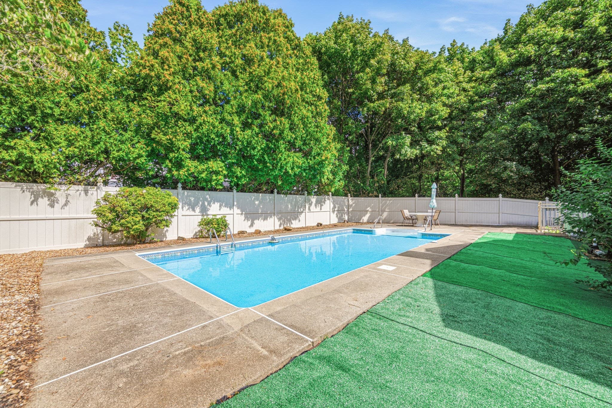 Single Family Residence at 25 Oak Ridge Way, Shrewsbury MA 01545, Shrewsbury, photo 31 of 35