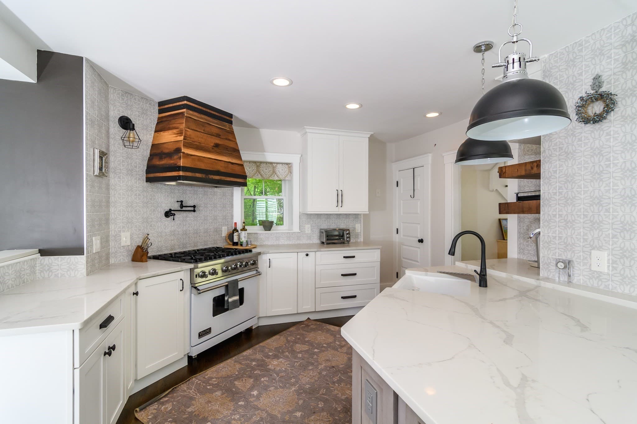 Single Family Residence at 56 Curve Street, Wellesley MA 02482, Wellesley, photo 4 of 17