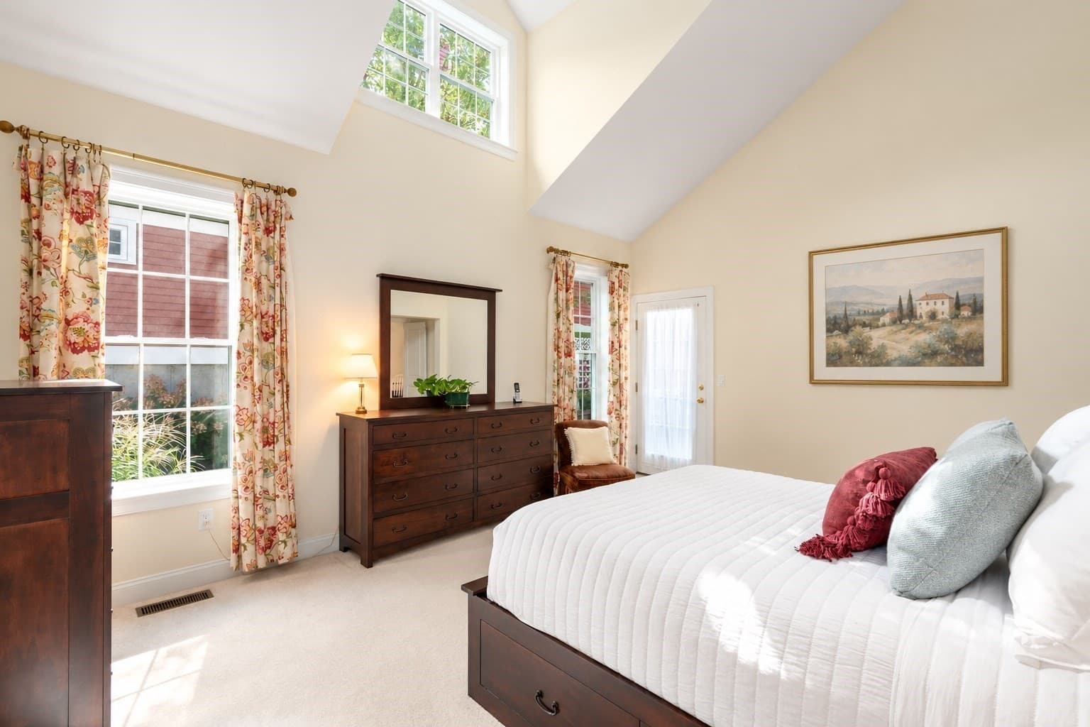 Condominium at 7 Barretts Rd # 7, Hudson MA 01749, Hudson, photo 17 of 41