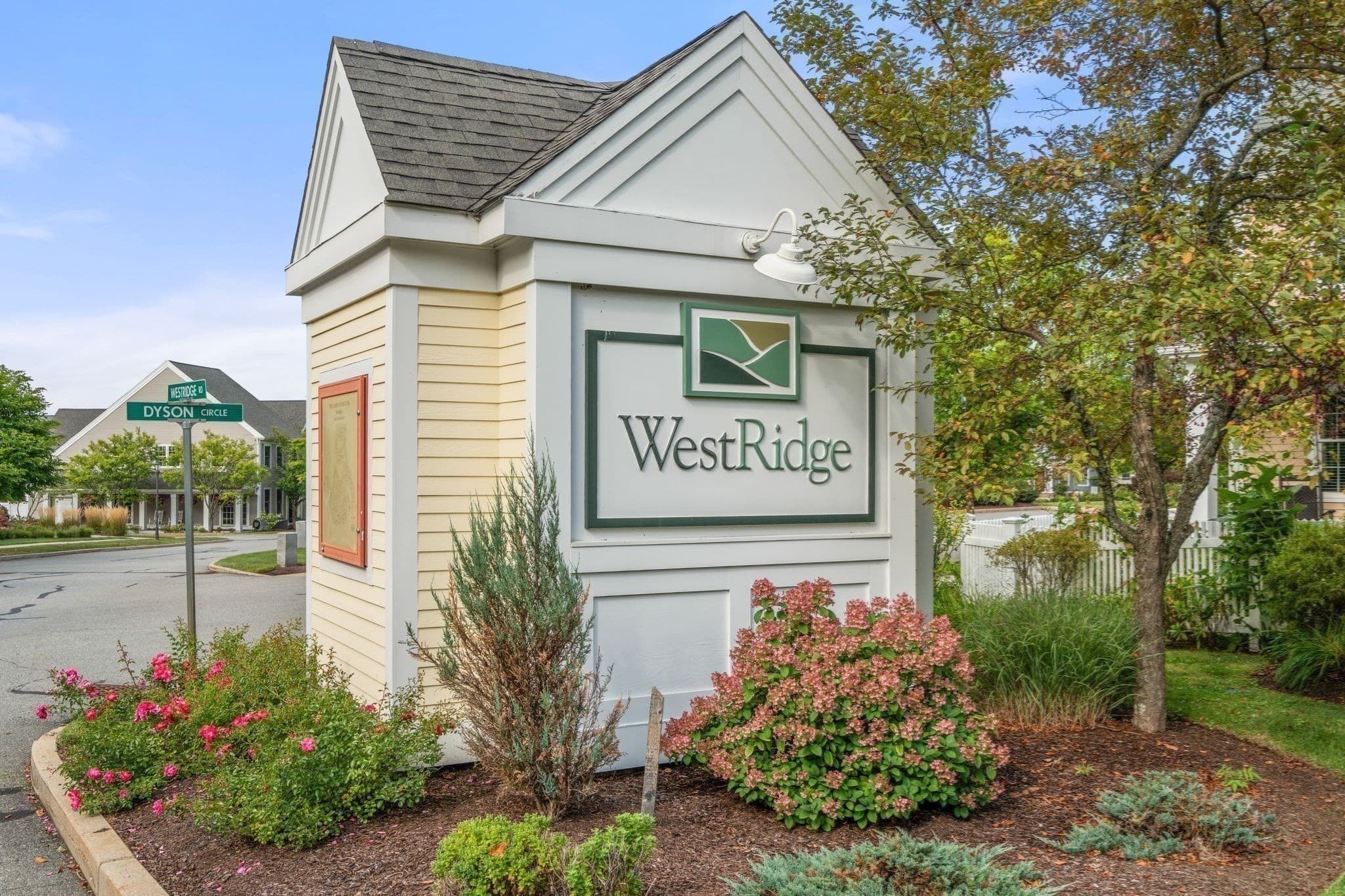 Condominium at 7 Barretts Rd # 7, Hudson MA 01749, Hudson, photo 34 of 41