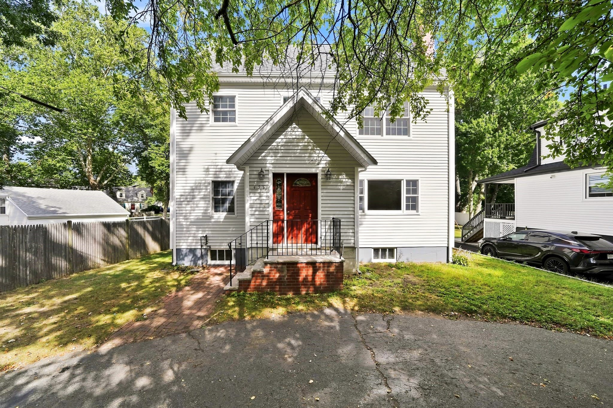 438 Waltham St, Lexington MA 02421