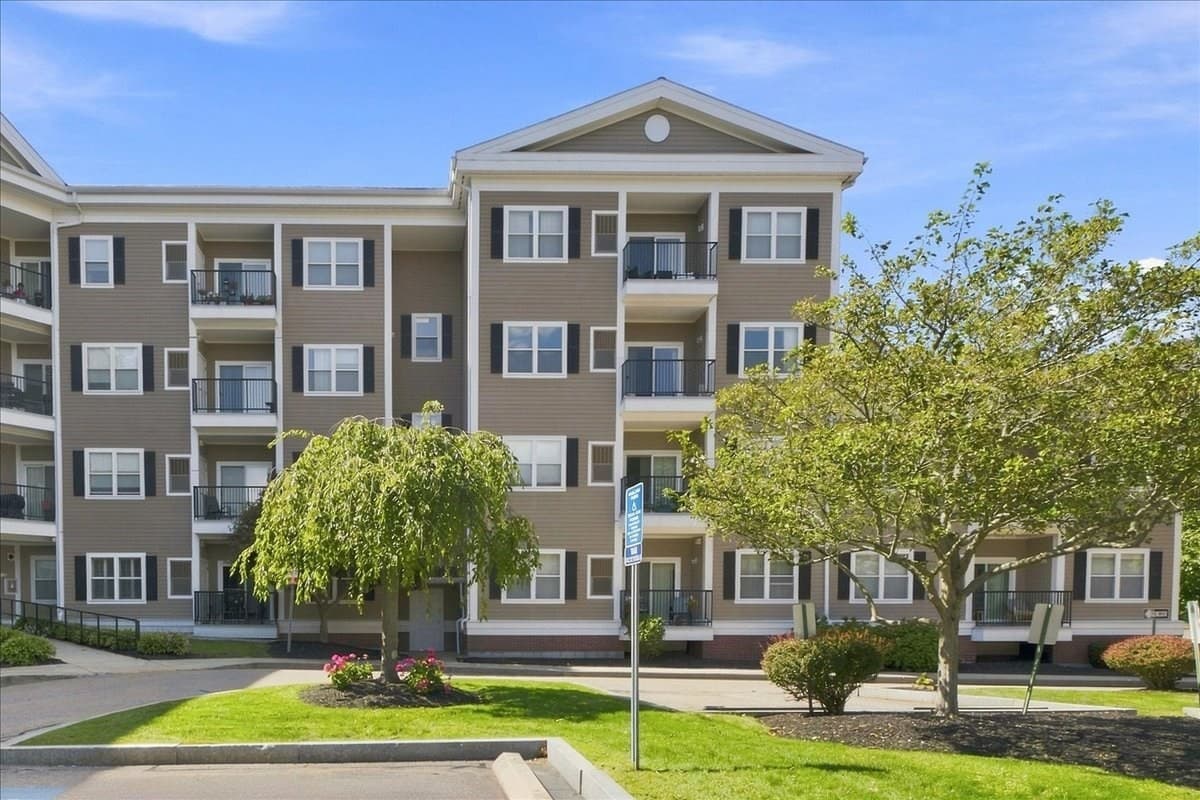 Condominium at 989 East St # 303, Dedham MA 02026, Dedham, photo 2 of 42