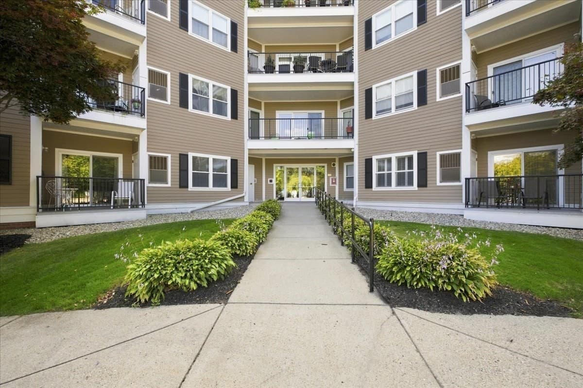 Condominium at 989 East St # 303, Dedham MA 02026, Dedham, photo 5 of 42