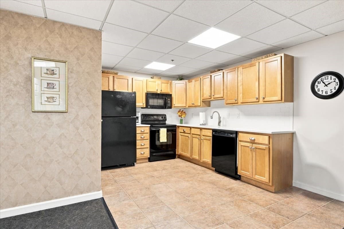 Condominium at 989 East St # 303, Dedham MA 02026, Dedham, photo 33 of 42