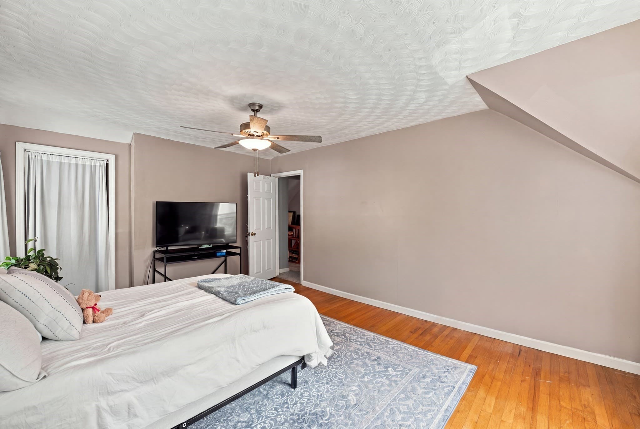 Single Family Residence at 46 Chester Street, Worcester MA 01605, Worcester, photo 27 of 33