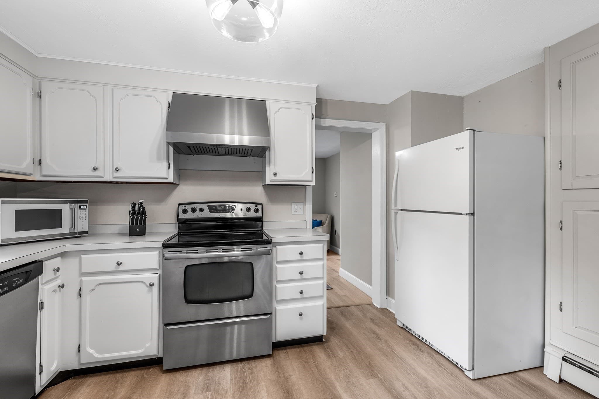 Single Family Residence at 26 Old Coach Rd, Cohasset MA 02025, Cohasset, photo 3 of 40