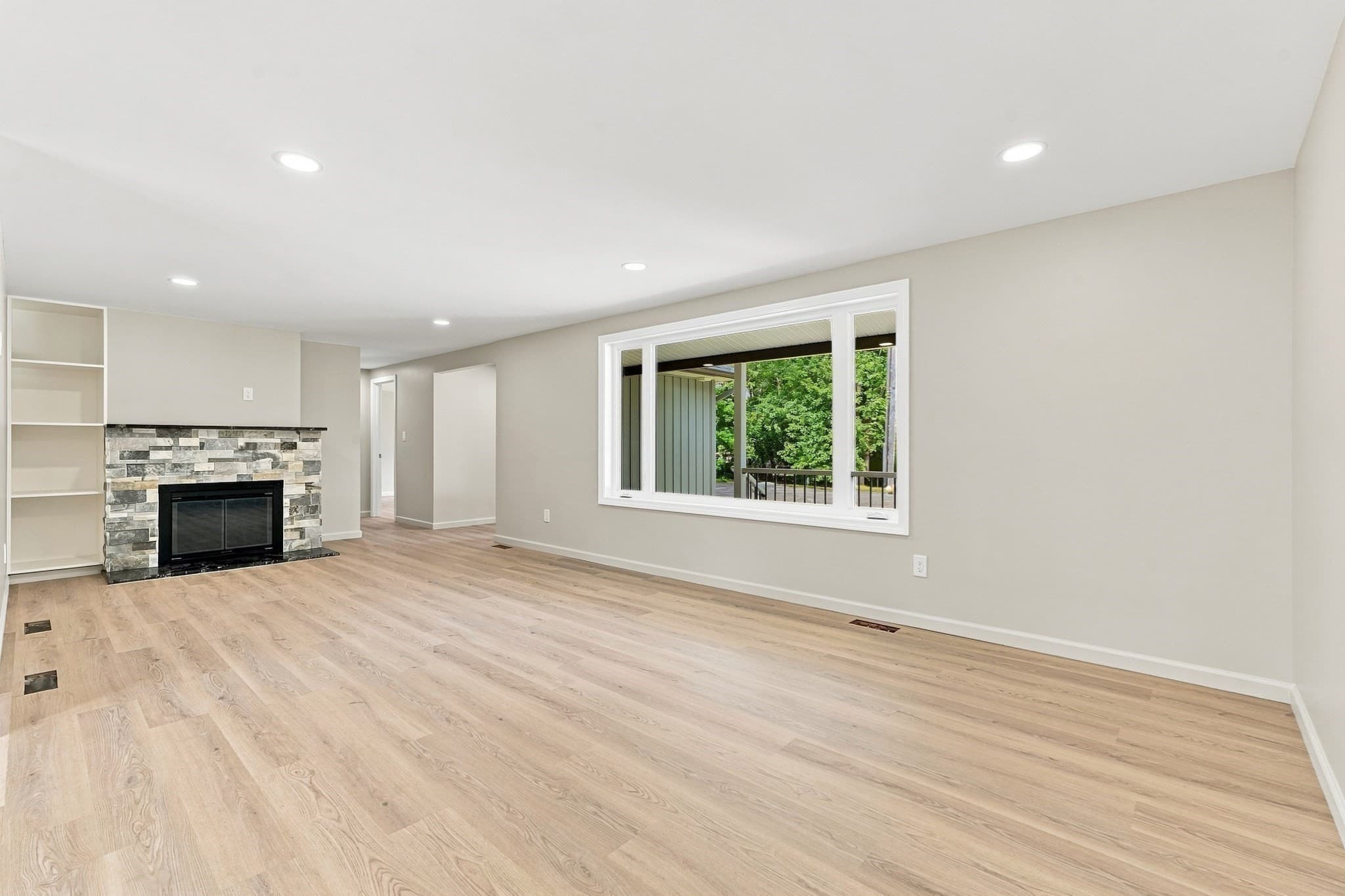 Single Family Residence at 110 Mountain View St, South Hadley MA 01075, South Hadley, photo 10 of 42