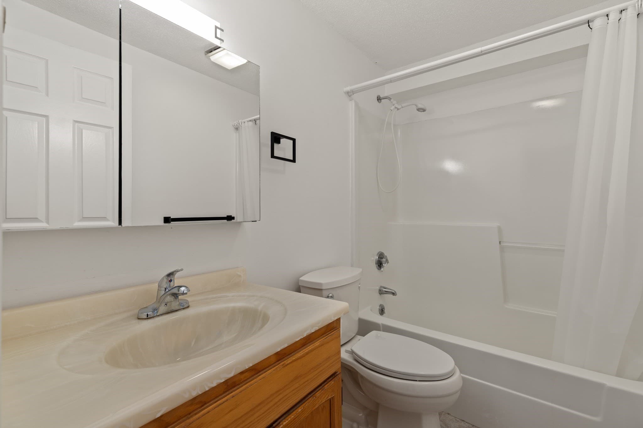 Condominium at 106 Heritage Dr # 106, Northbridge MA 01588, Northbridge, photo 24 of 30
