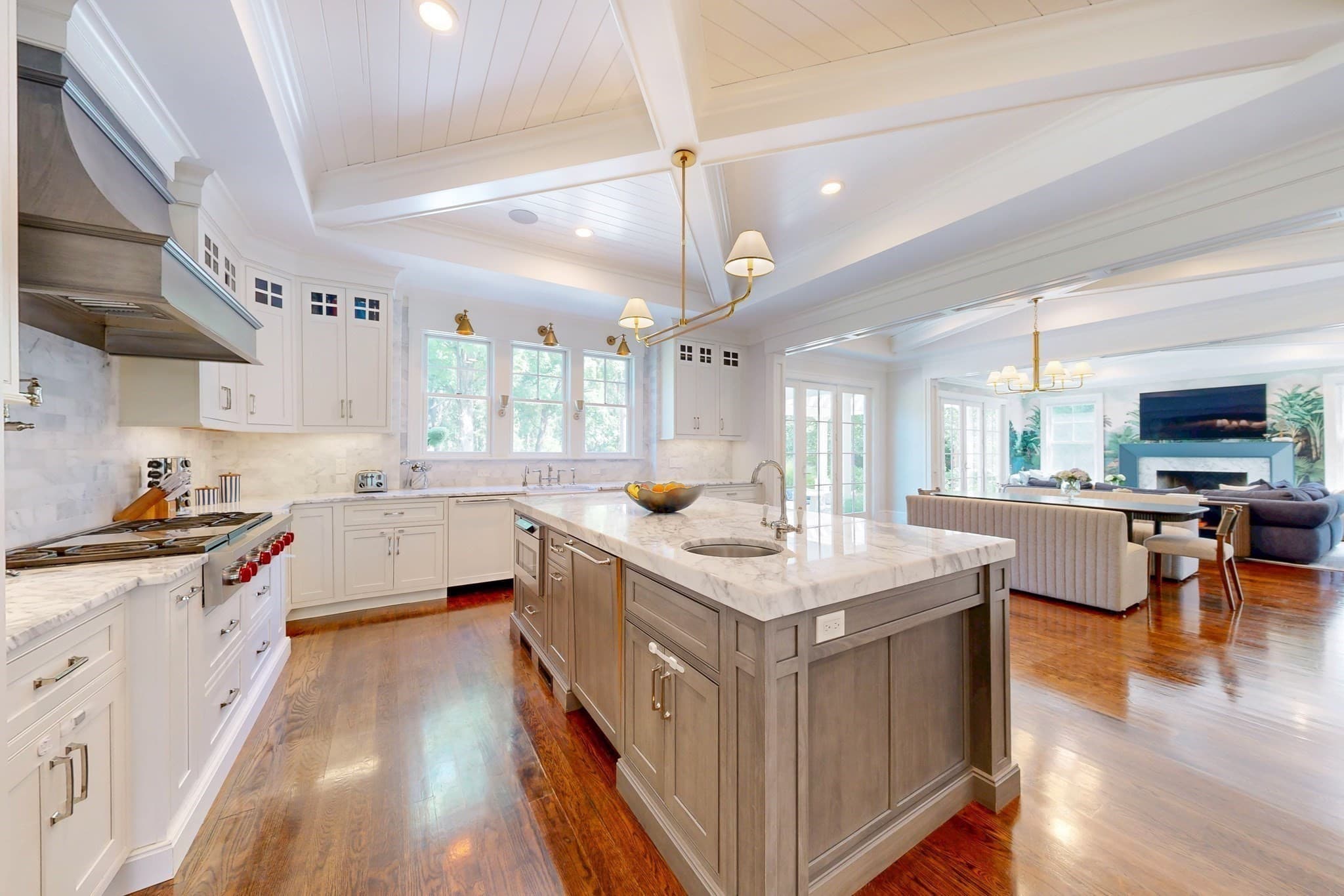 Single Family Residence at 370 Grove St, Needham MA 02492, photo 6 of 40