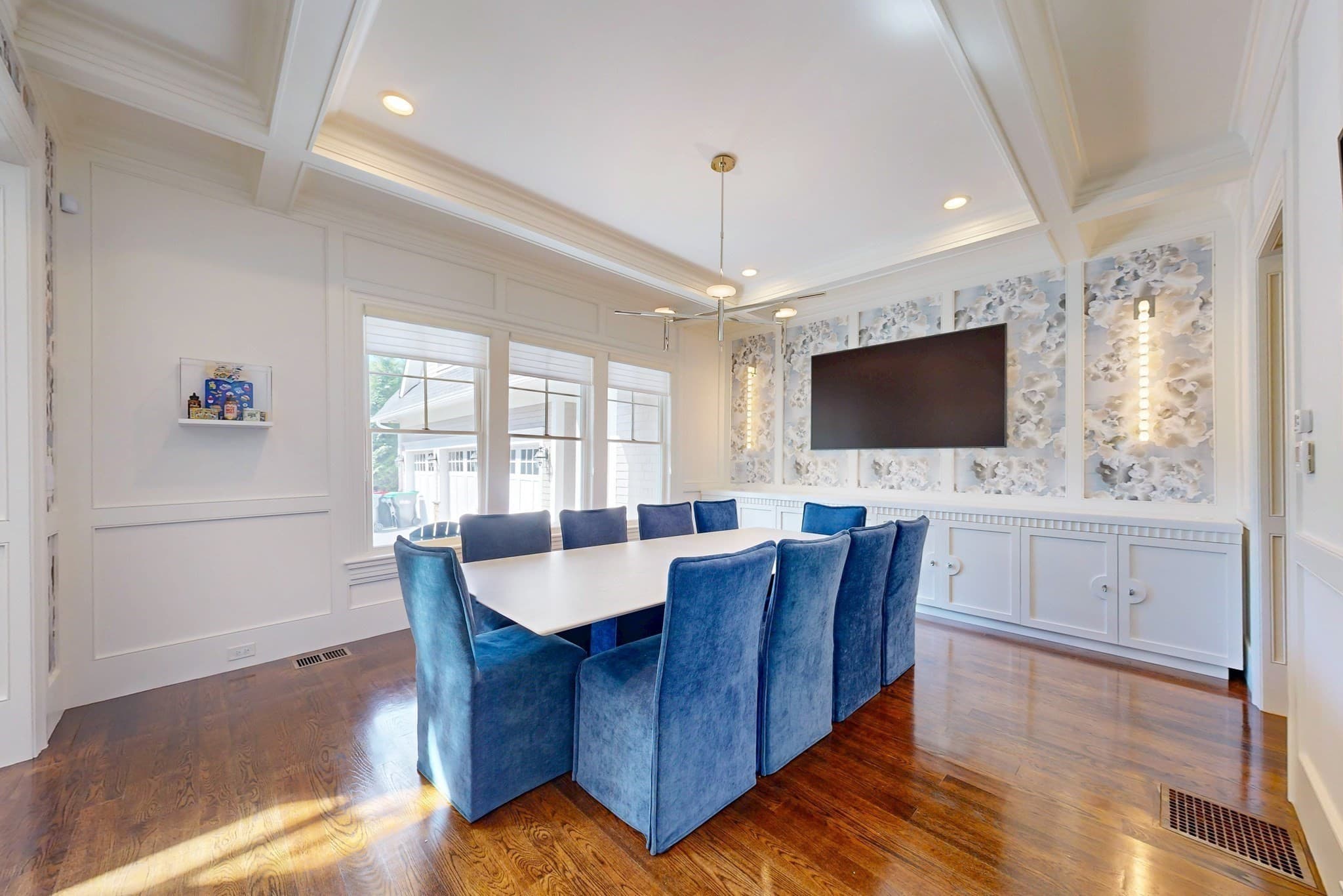 Single Family Residence at 370 Grove St, Needham MA 02492, photo 3 of 40