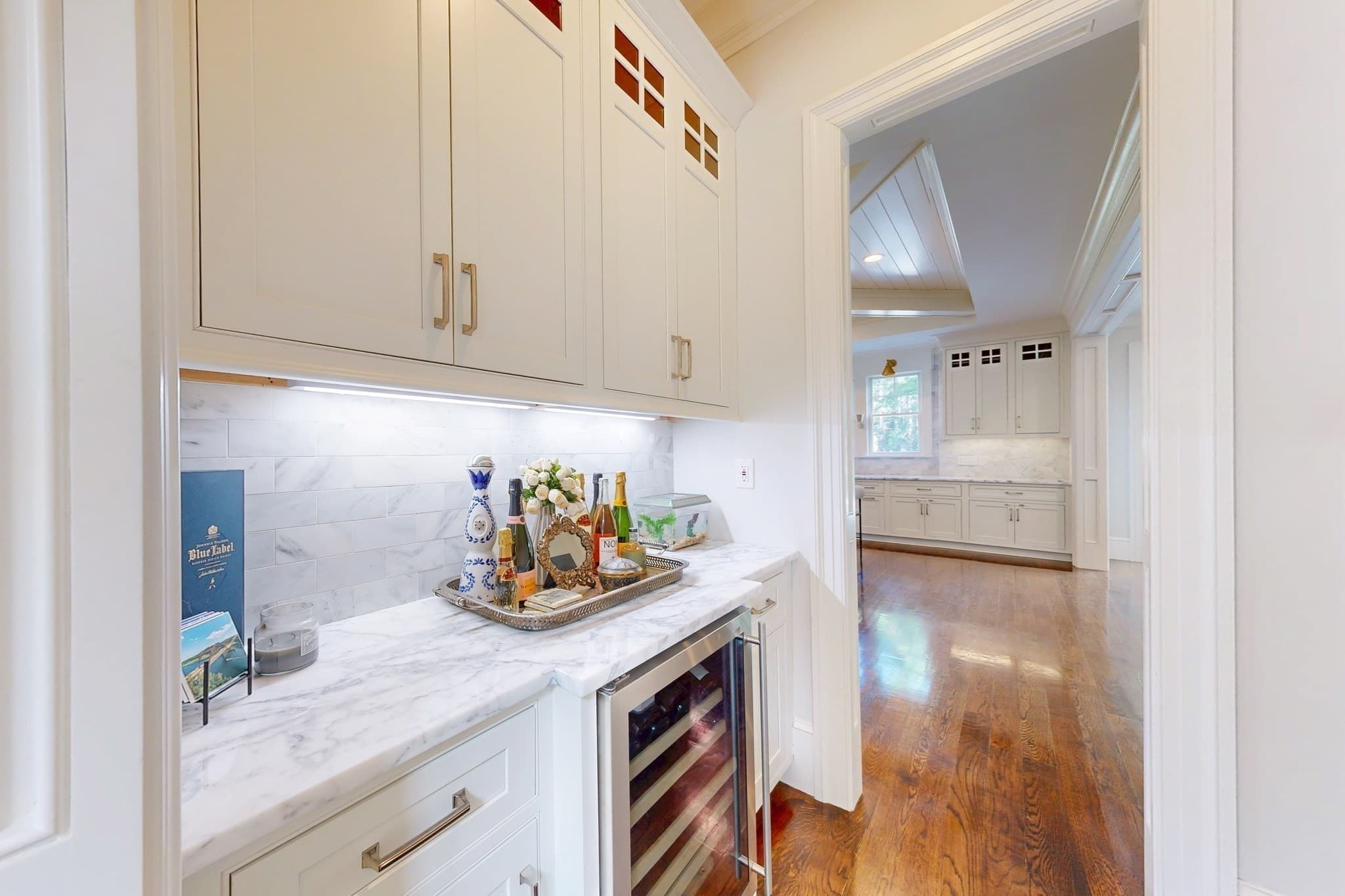 Single Family Residence at 370 Grove St, Needham MA 02492, photo 8 of 40