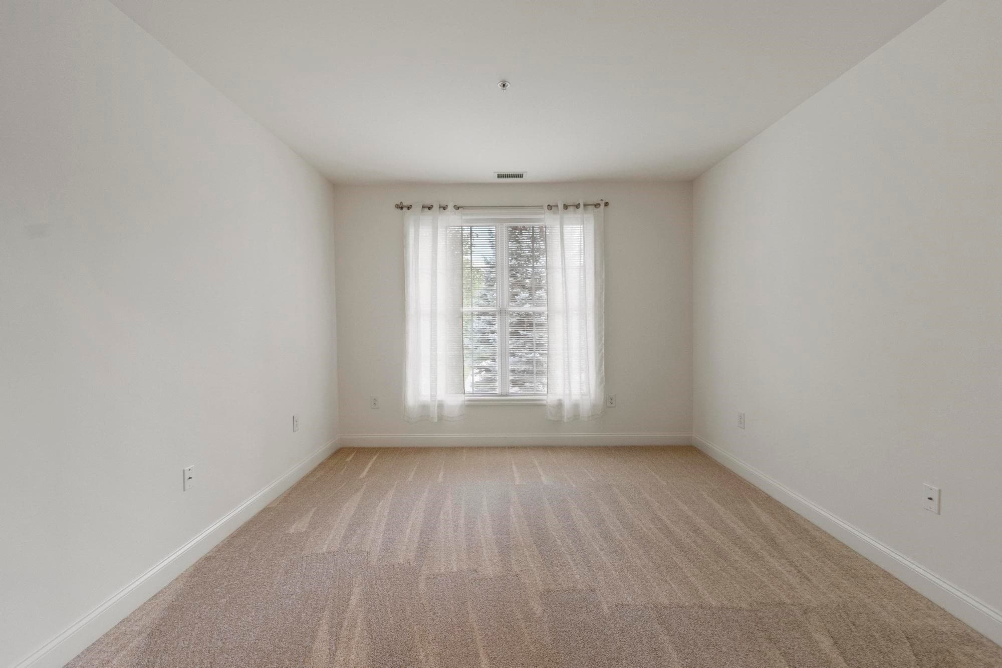 Condominium at 1204 Emerald Court # 1204, Tewksbury MA 01876, Tewksbury, photo 26 of 41