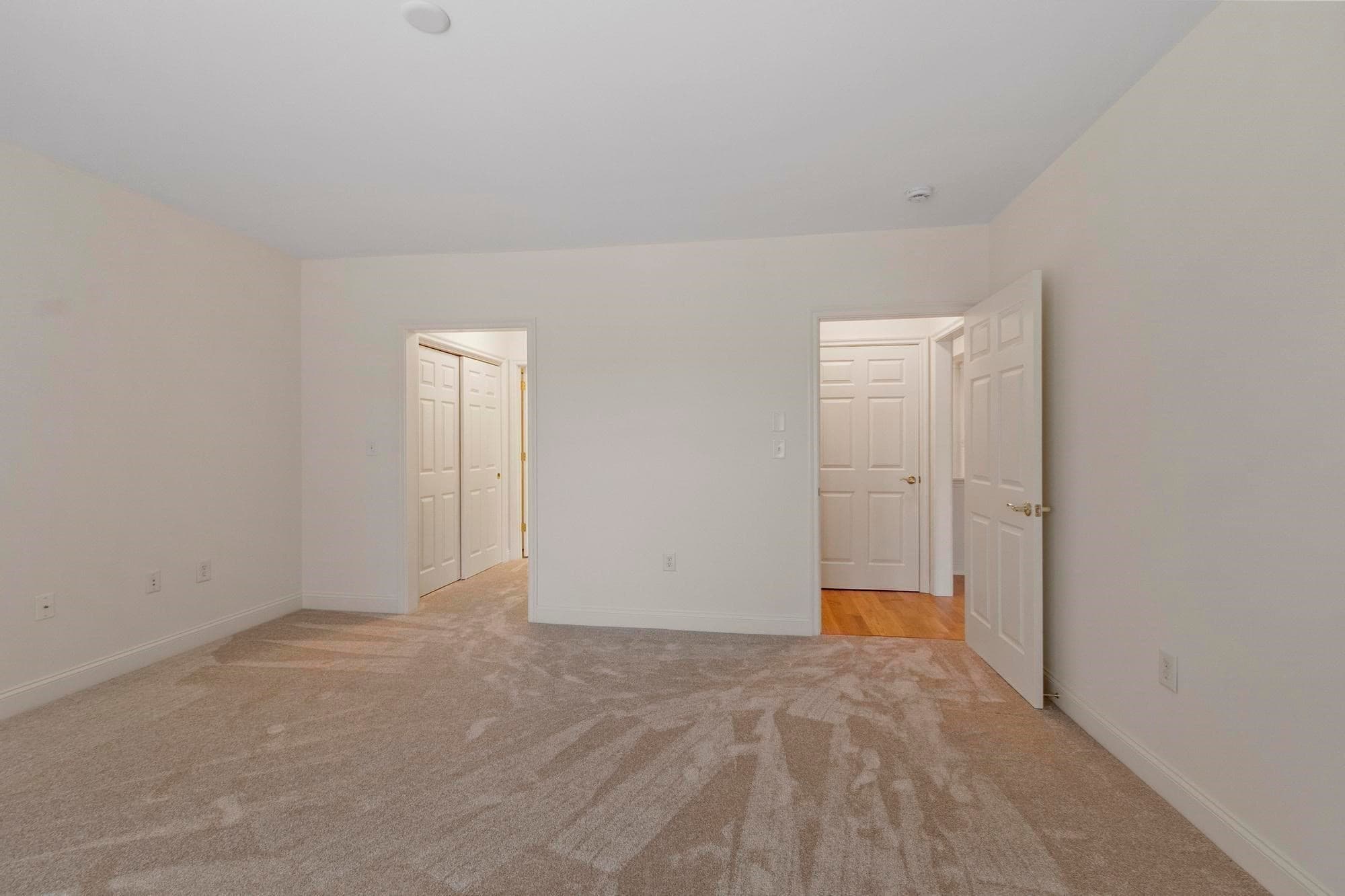 Condominium at 1204 Emerald Court # 1204, Tewksbury MA 01876, Tewksbury, photo 20 of 41
